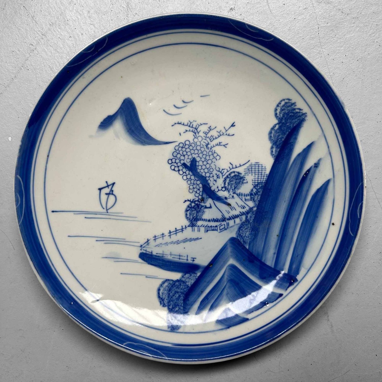 Hand-Painted Porcelain Japanese Plate, Arita, Japan, Meiji Period.