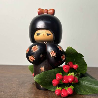 Kawaii Vintage Kokeshi by Hajime Miyashita, Japan.