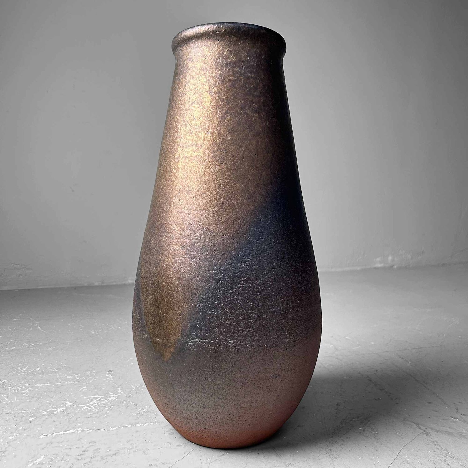 Ceramic Ikebana Flower Vase, Shigaraki, Japan. Ceramic Ikebana Flower Vase, Shigaraki, Japan.