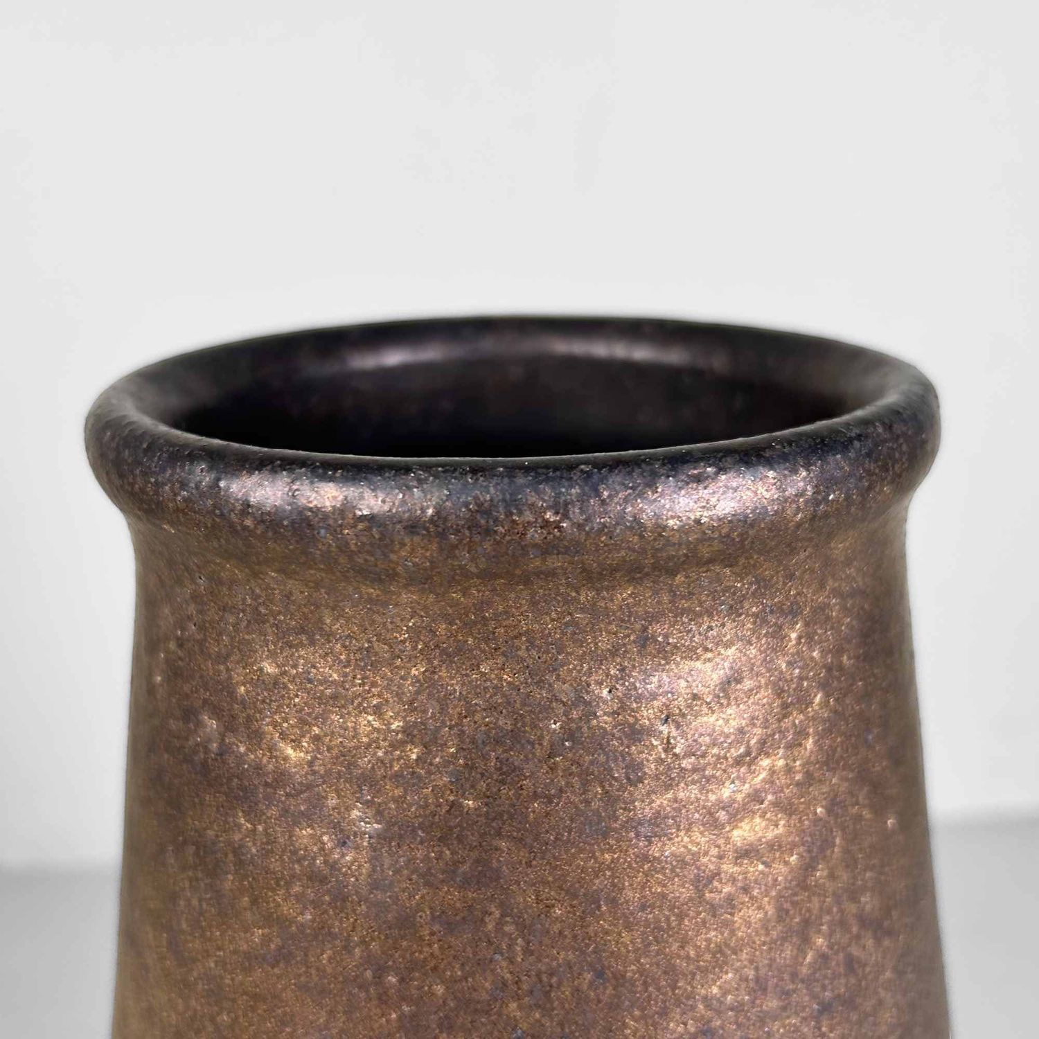 Ceramic Ikebana Flower Vase, Shigaraki, Japan. Ceramic Ikebana Flower Vase, Shigaraki, Japan.