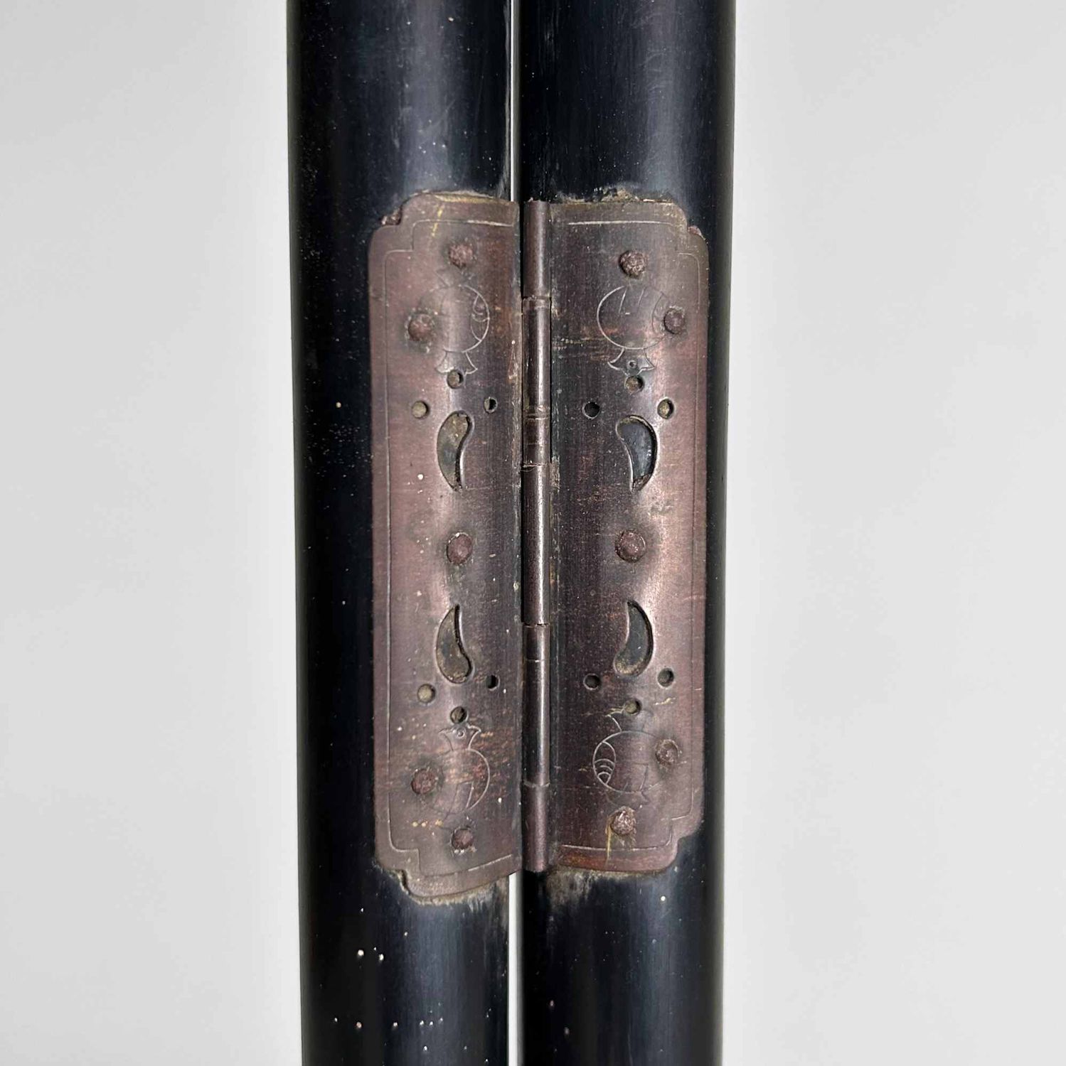 Antique Japanese Wooden Kimono Stand (Ikō), Taishō Period.