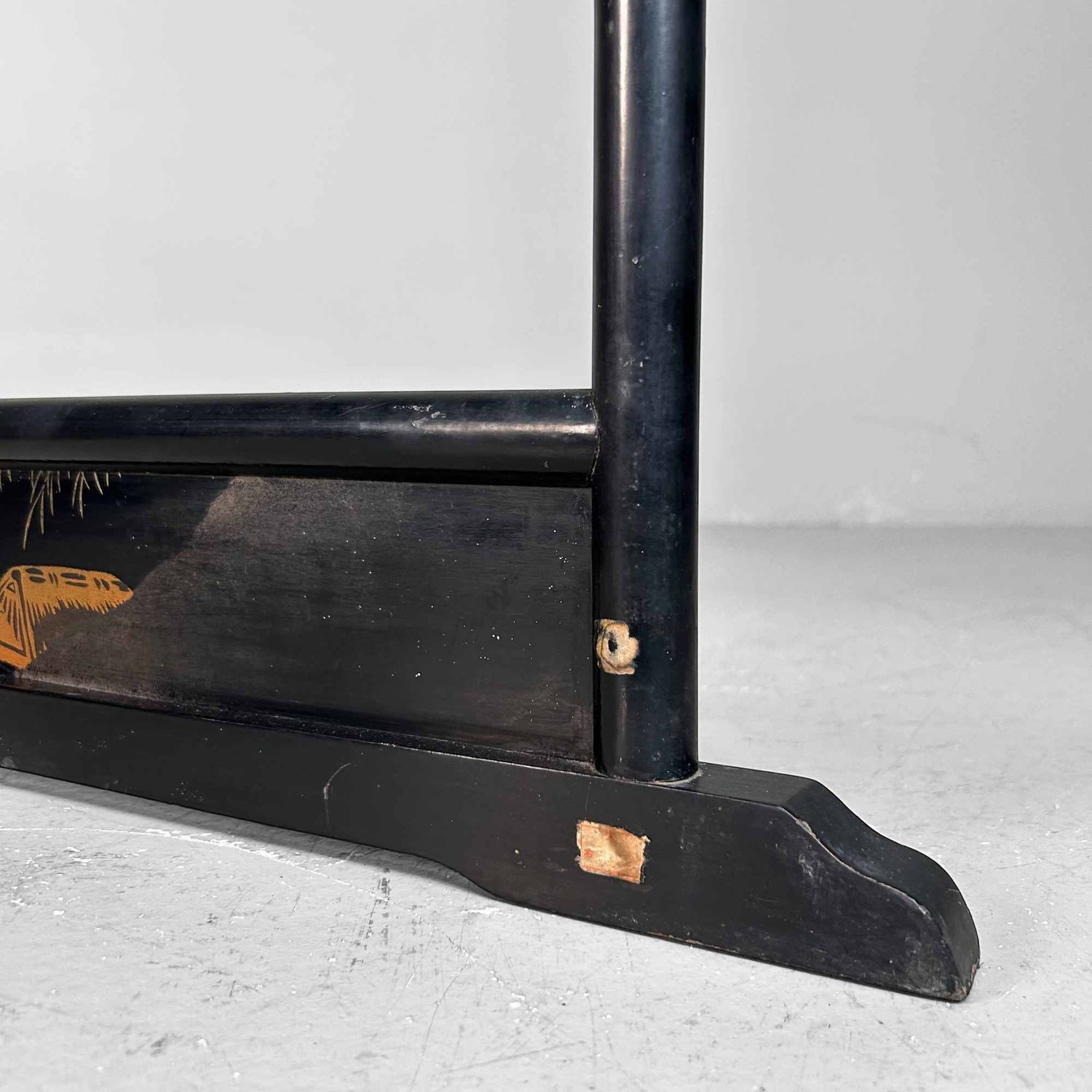 Antique Japanese Wooden Kimono Stand (Ikō), Taishō Period.