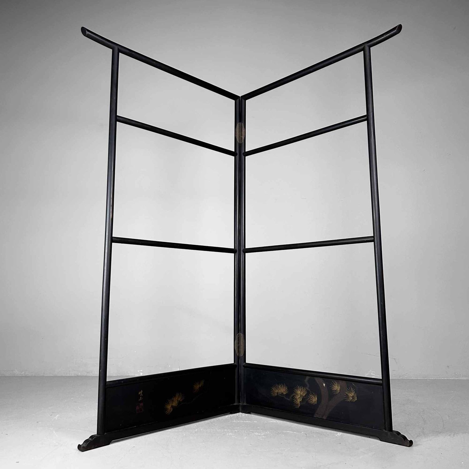 Antique Japanese Wooden Kimono Stand (Ikō), 'Pine Tree', Meiji Period.
