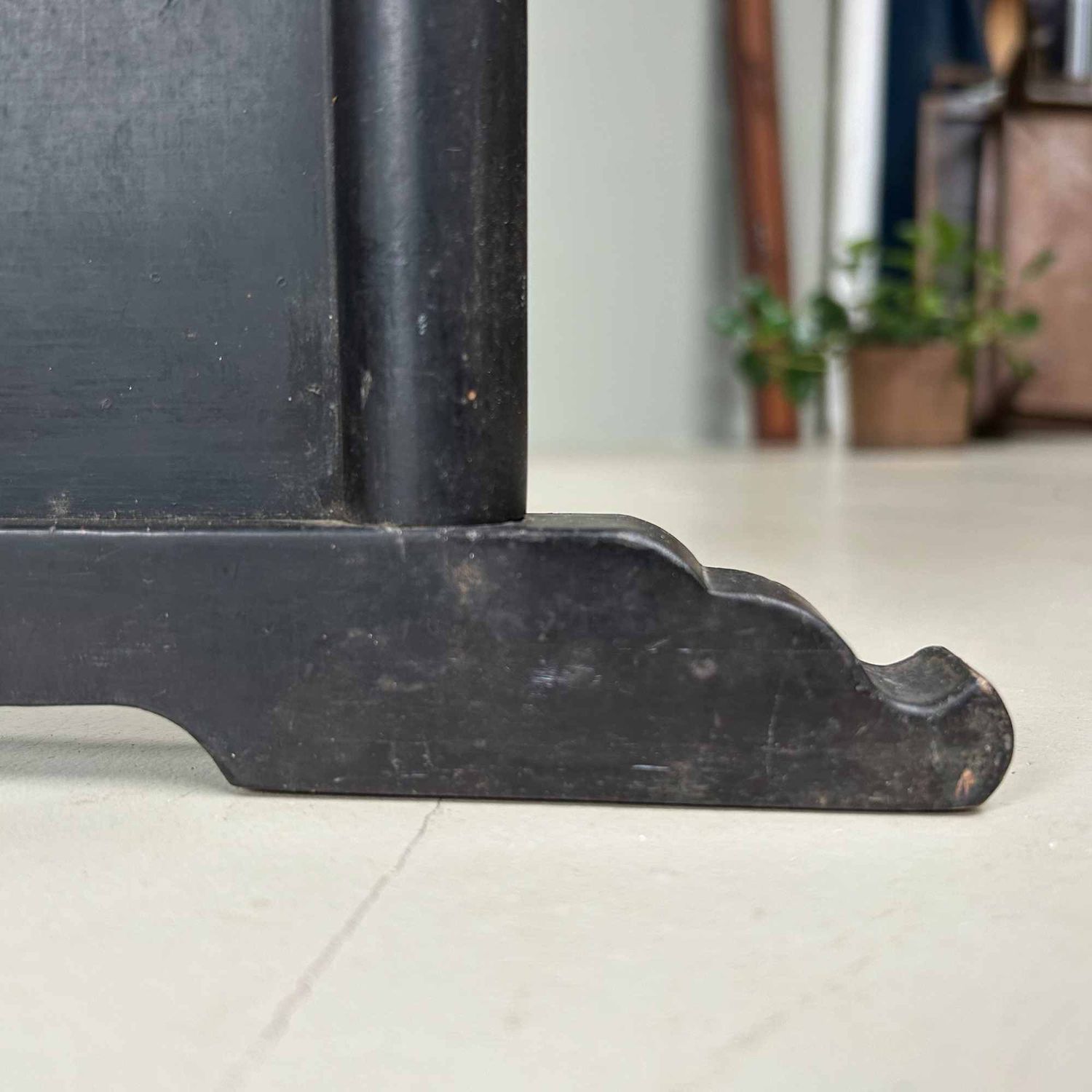 Antique Japanese Wooden Kimono Stand (Ikō), 'Pine Tree', Meiji Period.