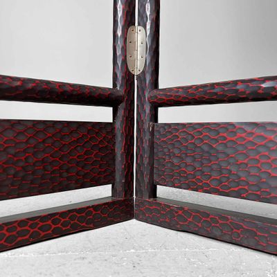 Japanese Wooden 'Kamakura Bori' Kimono Hanger Stand (Ikō), Shōwa Period.