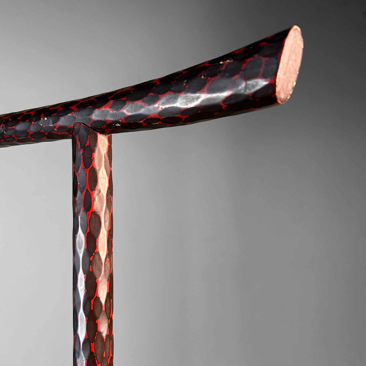 Japanese Wooden 'Kamakura Bori' Kimono Hanger Stand (Ikō), Shōwa Period.