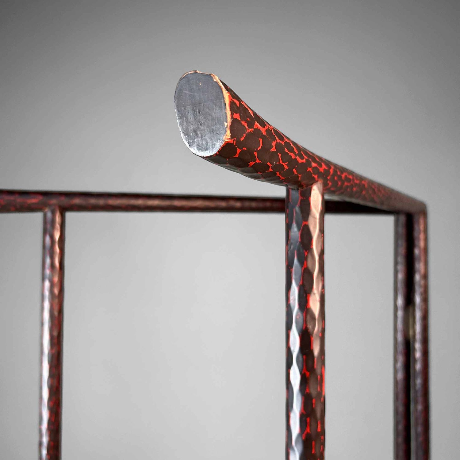 Japanese Wooden 'Kamakura Bori' Kimono Hanger Stand (Ikō), Shōwa Period.