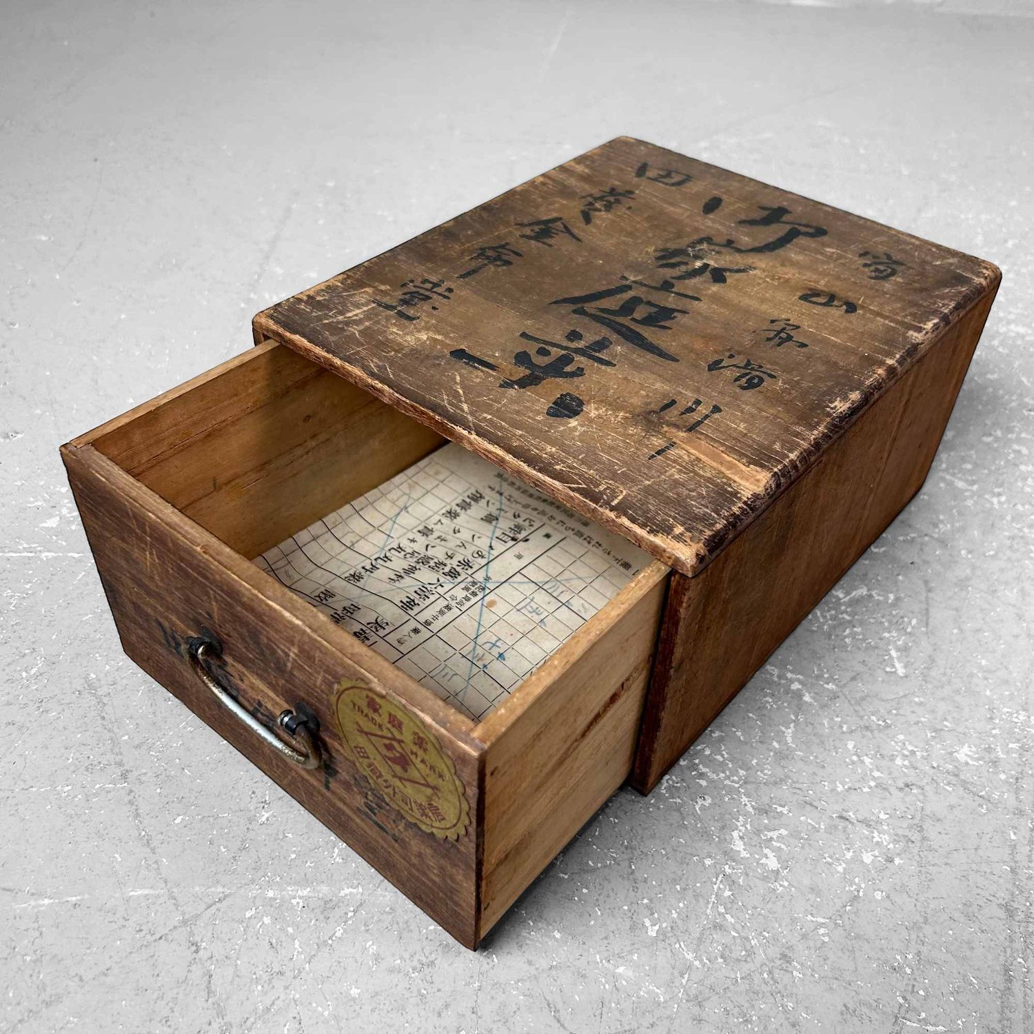 Japans houten Huisapotheek Kistje met Lade, jaren '40-'50.