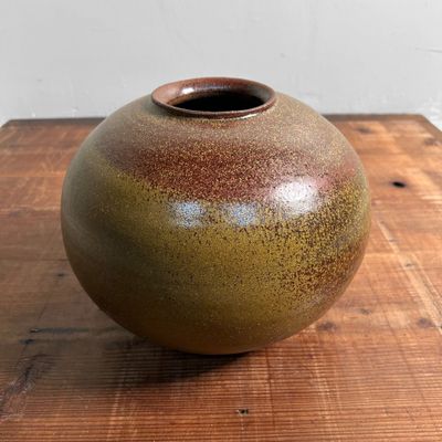 Mid-Century Shigaraki Ikebana Flower Vase, Shōwa Period, Japan.