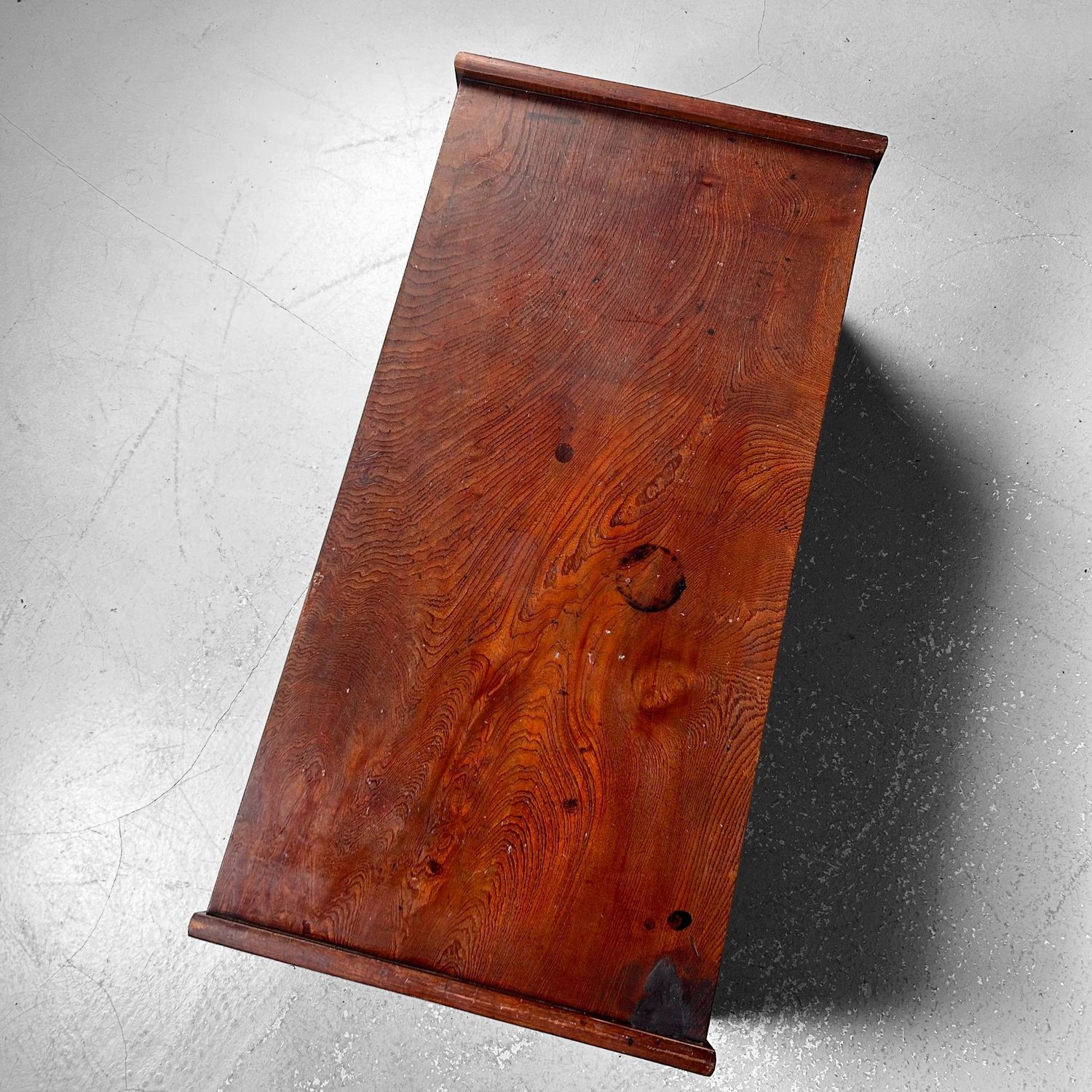 ​Japanse Minimalistische Schrijftafel, Shosai-Ki, late Taishō-periode.