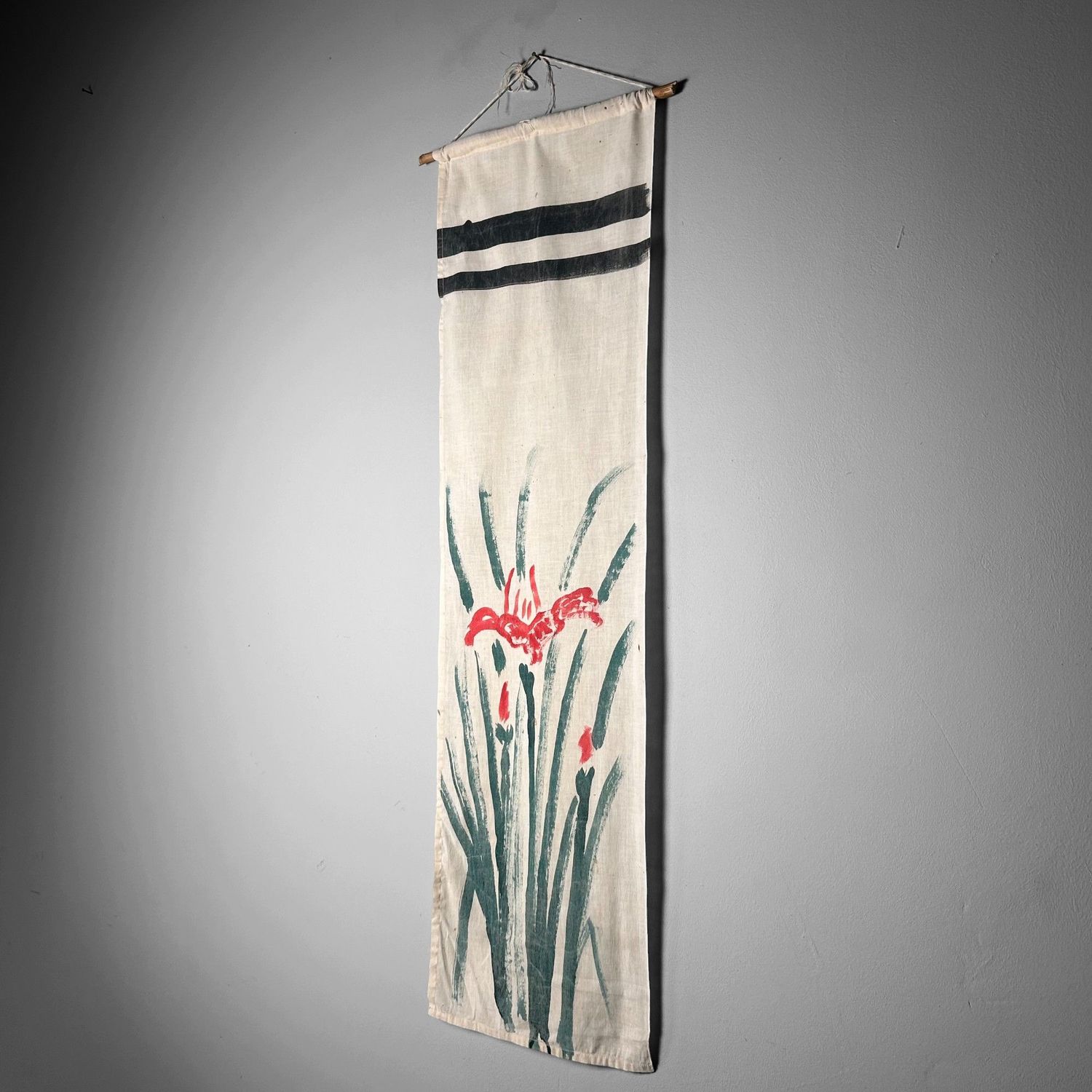 Handgeschilderde Japanse Muurdecoratie 'Iris', Shōwa Periode.