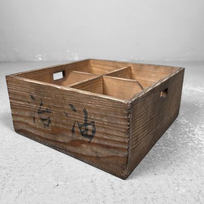 Decoratief Japans Houten Krat, Meiji Periode.