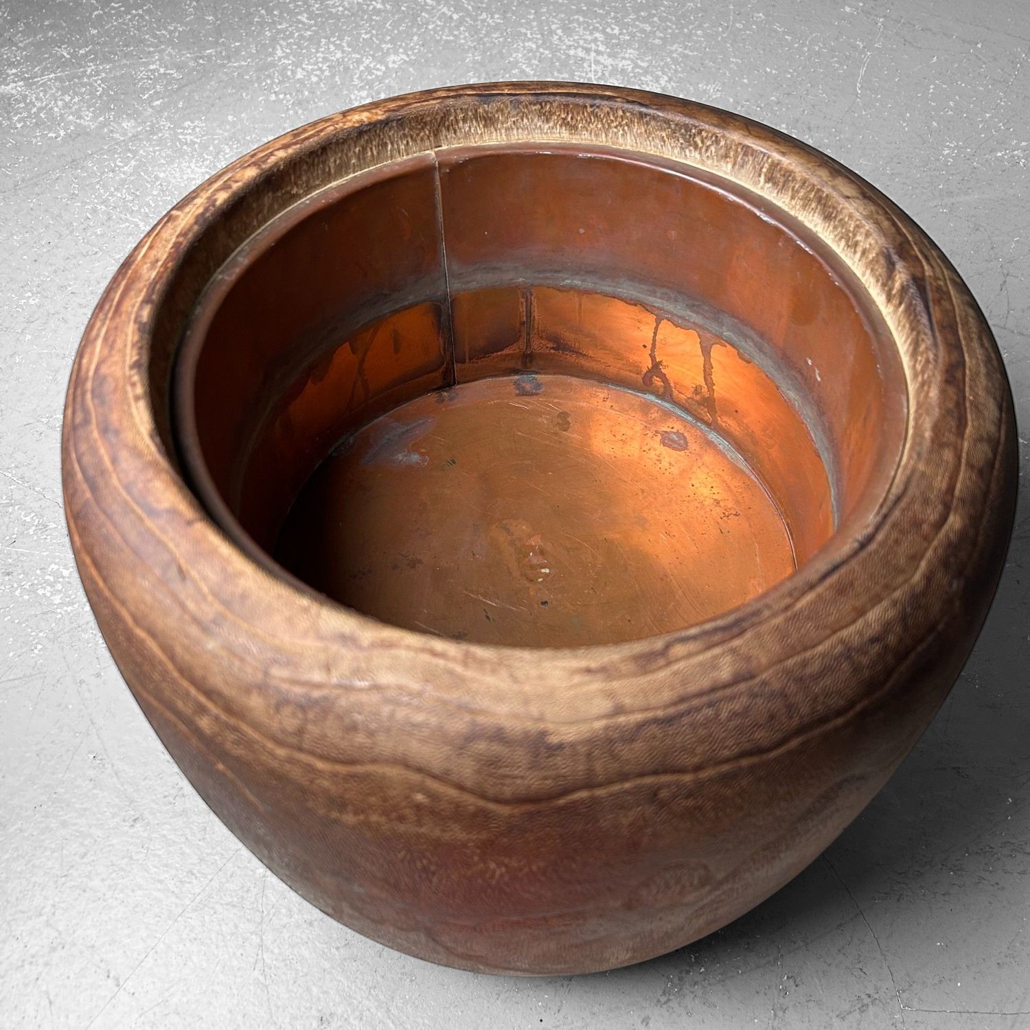 Traditional Hibachi, Japanese Fire Pot, Taishō Period, Japan.