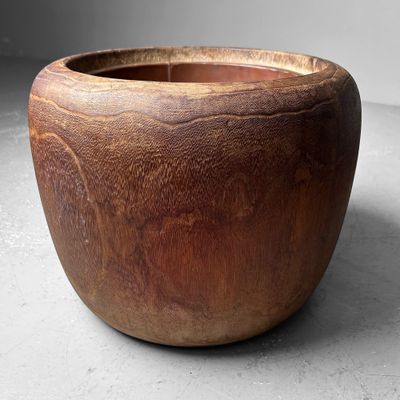 Traditional Hibachi, Japanese Fire Pot, Taishō Period, Japan.