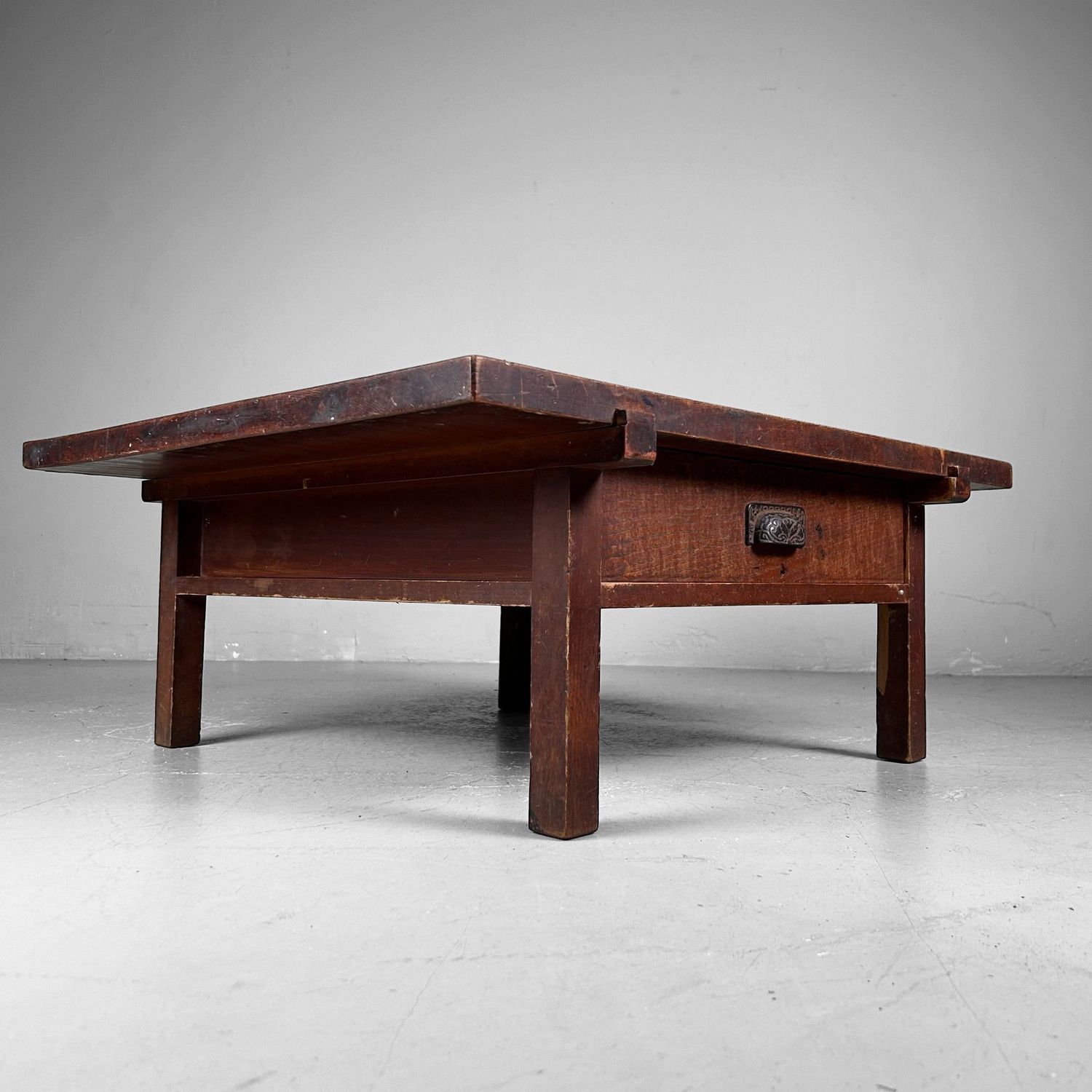 Minimalistische Lage Tafel, Taishō Periode, Japan.