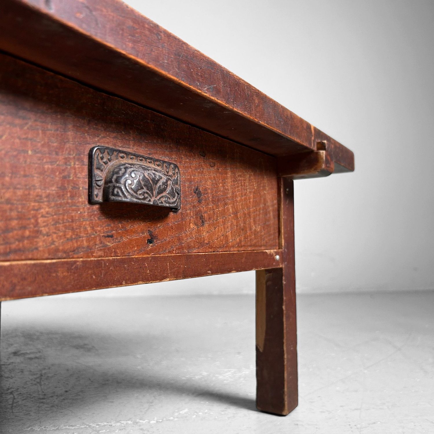 Minimalistische Lage Tafel, Taishō Periode, Japan.