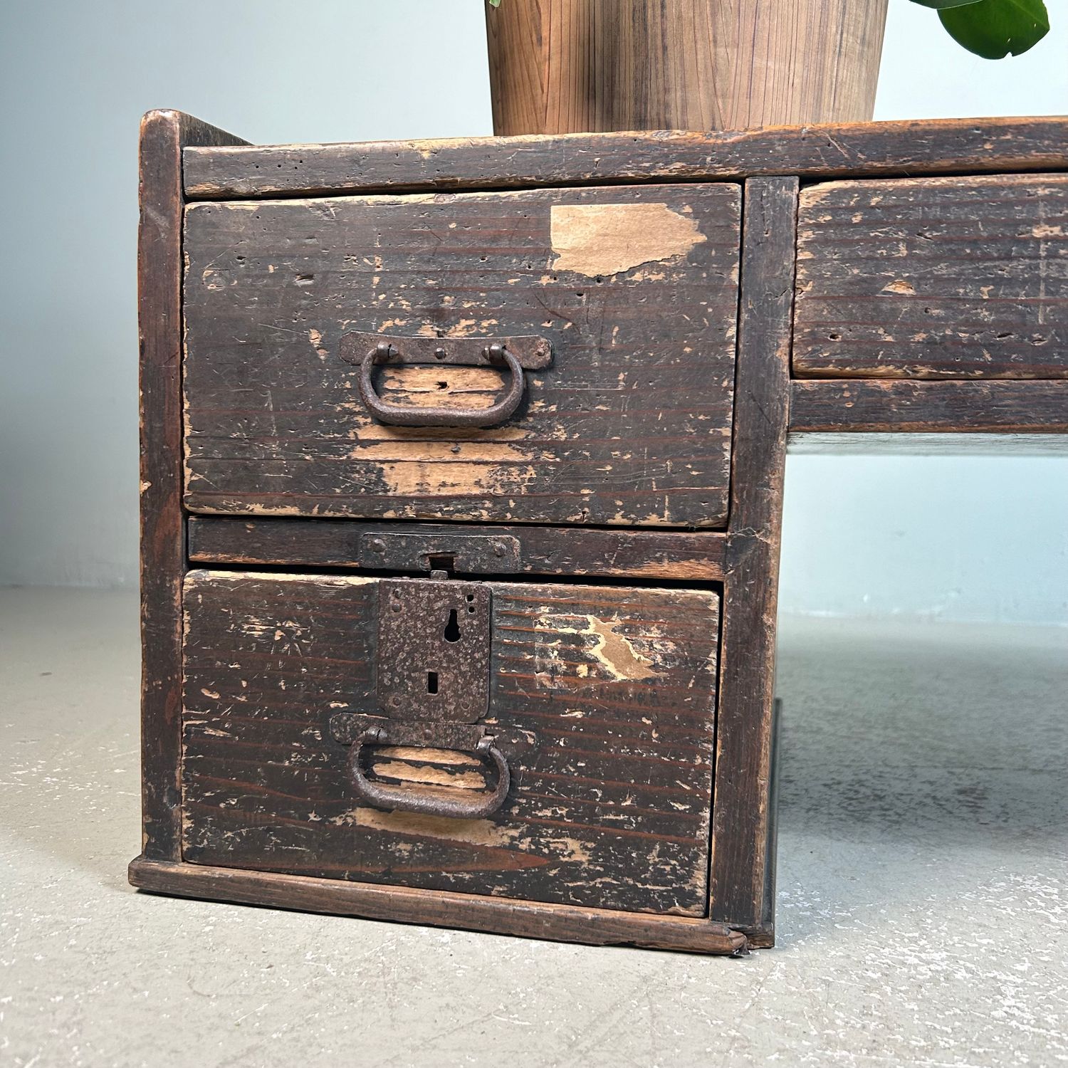 Minimalist Japanese Writing Desk, Shosai-Ki, Meiji Period.