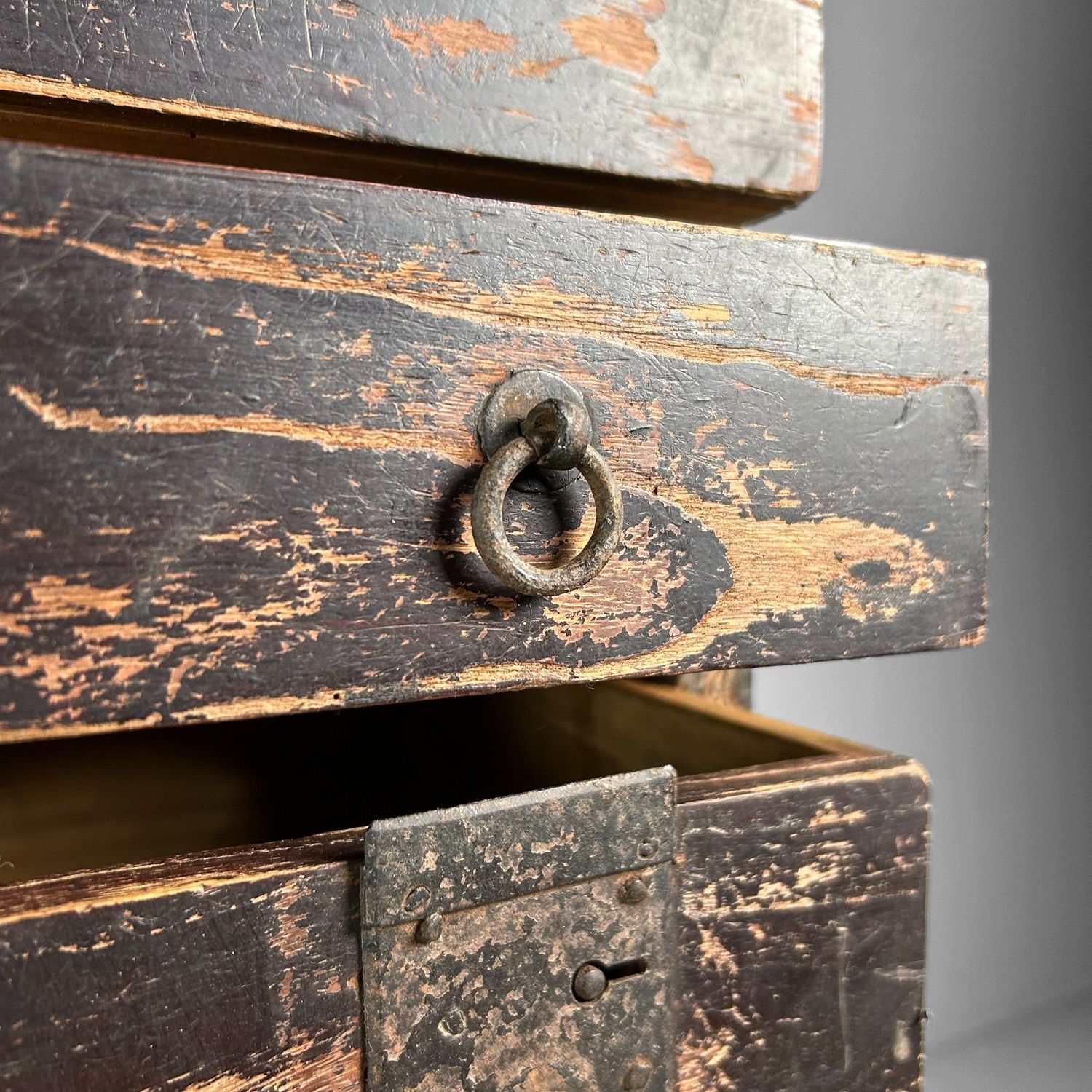 Antique Japanese Tansu, Storage Cabinet, Meiji Period. Antique Japanese Tansu, Storage Cabinet, Meiji Period.