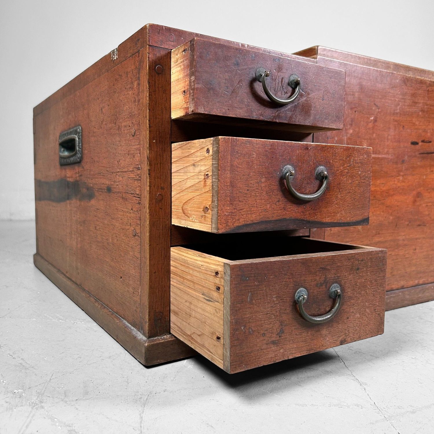 Traditional Japanese Furniture, Nagahibachi 長火鉢, Meiji Period.