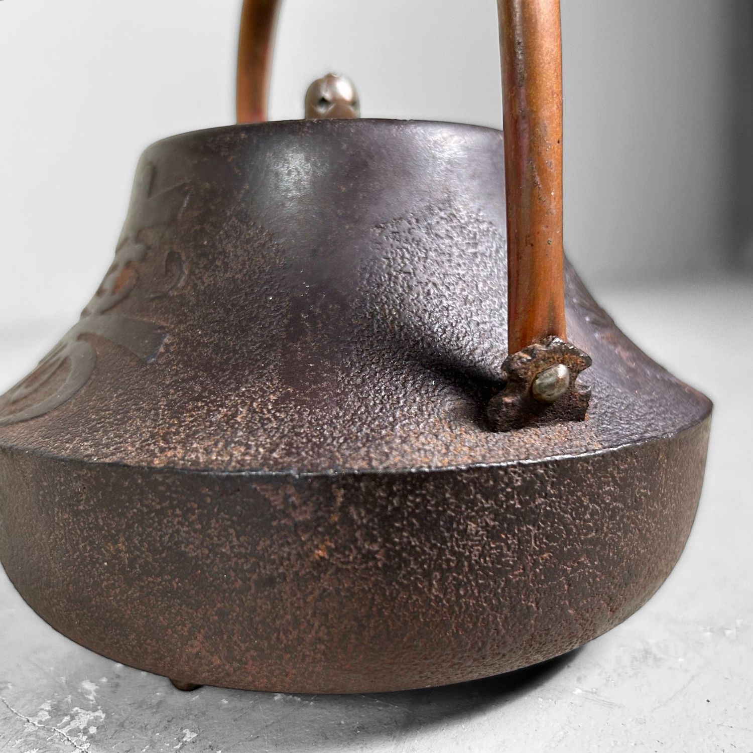 Antieke Tetsubin, Gietijzeren Theepot, Meiji Periode.