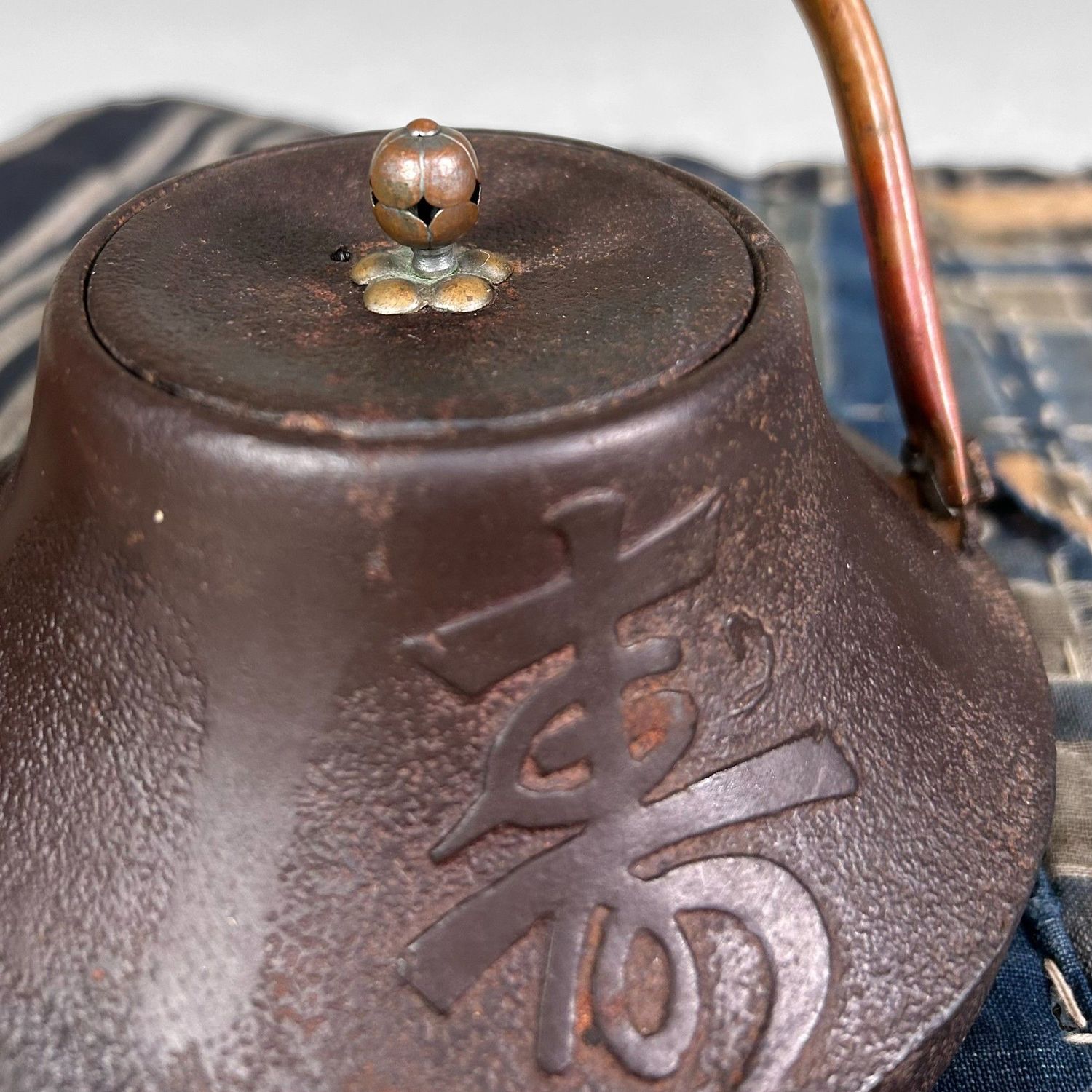 Antieke Tetsubin, Gietijzeren Theepot, Meiji Periode.