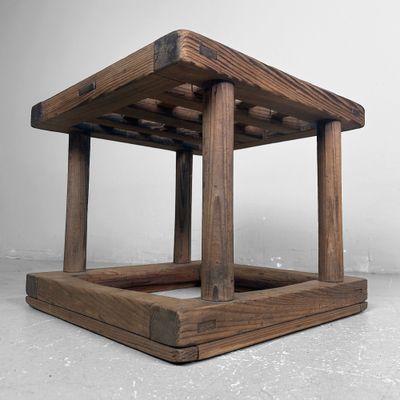 Traditionele Houten Kotatsu Tafel, vroege Shōwa Periode, Japan.