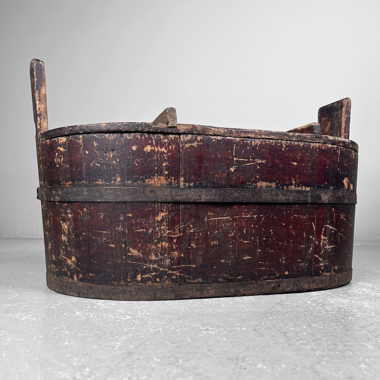 Japanese Traditional Bucket, Taru 樽, Taishō Period, Japan.