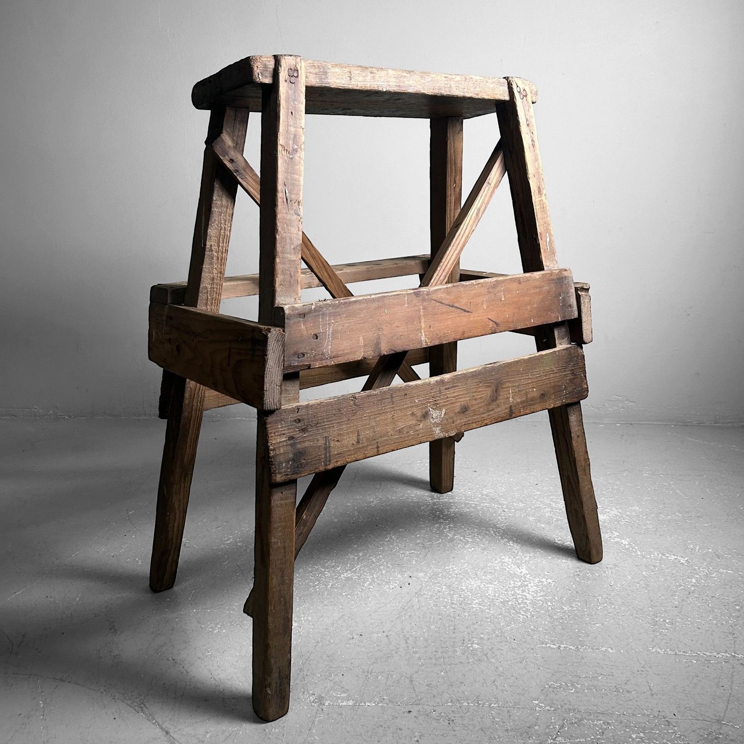 Minimalist Wooden Stool, Fumidai, Taishō Period, Japan.