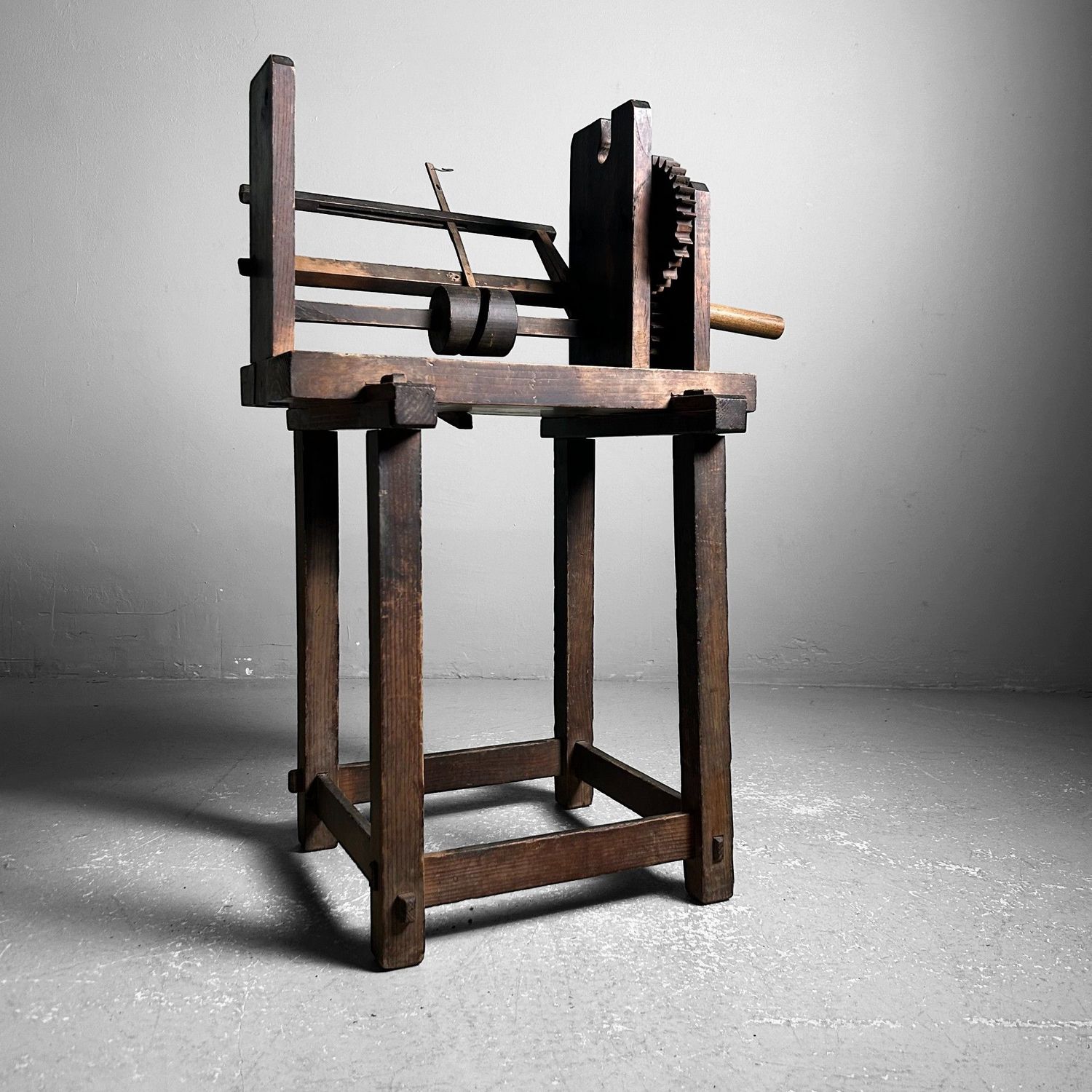 Traditionele Itomaki (糸巻き), Japans Spinnewiel, Meiji-periode.