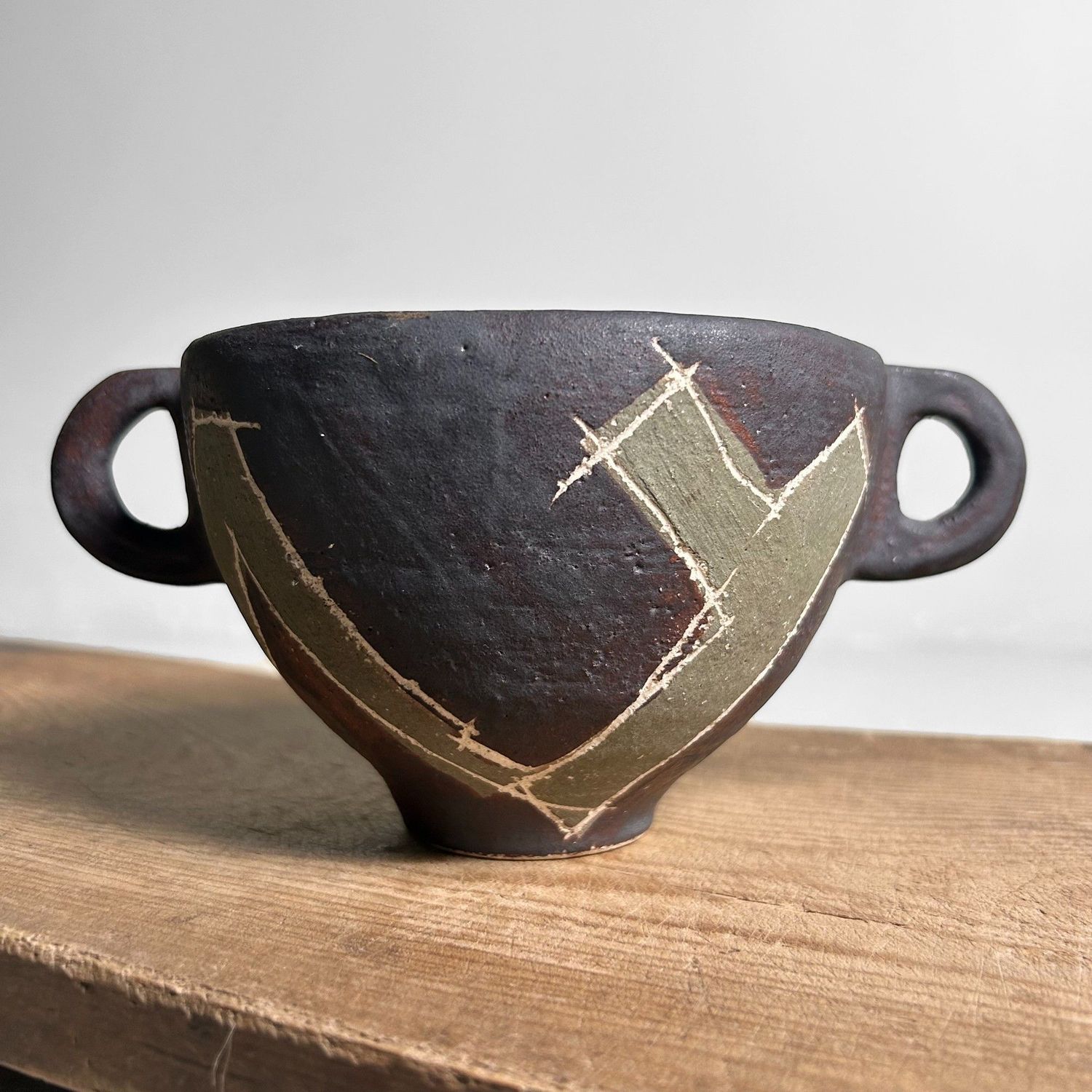 Japanese Ceramic Bowl, Chawan, Shōwa Period. Japanese Ceramic Bowl, Chawan, Shōwa Period.