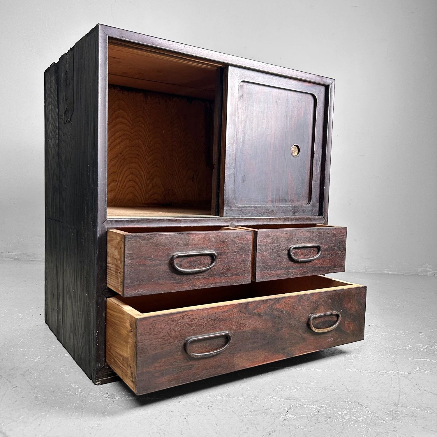 'Muzikale' Opberg Kast, Japanse Tansu, Vroege Shōwa Periode.