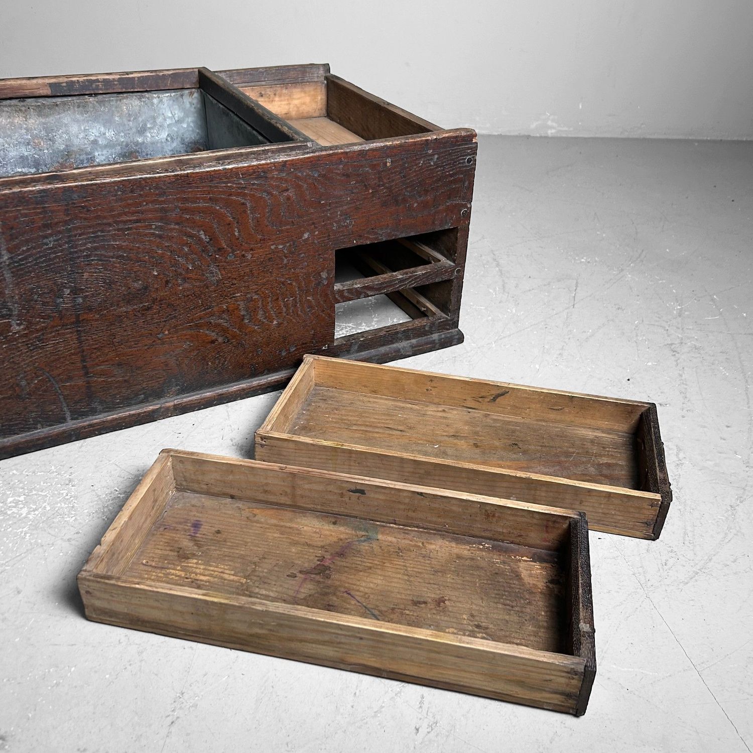Traditional Japanese Furniture, Nagahibachi 長火鉢, Taishō Period.