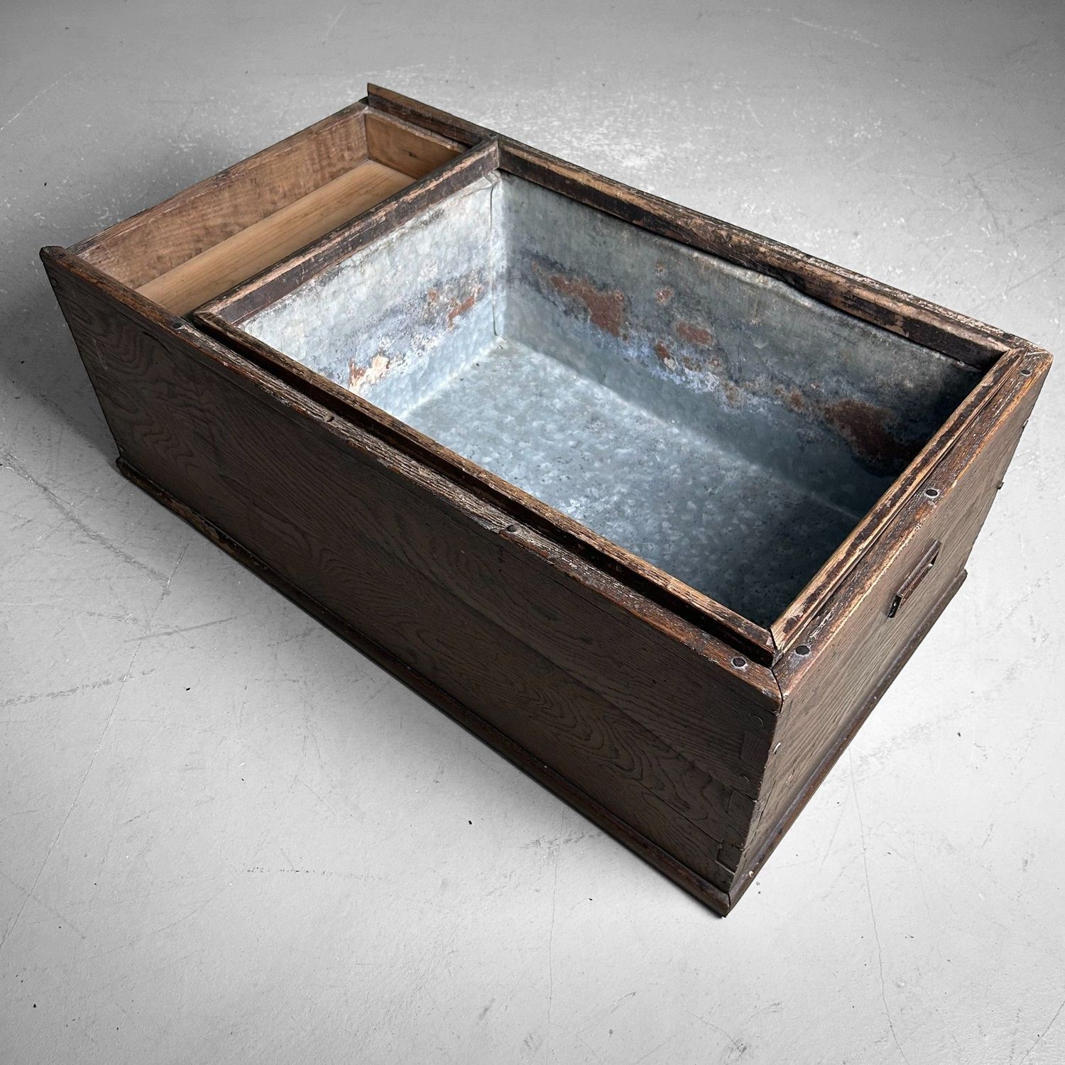 Traditional Japanese Furniture, Nagahibachi 長火鉢, Taishō Period.