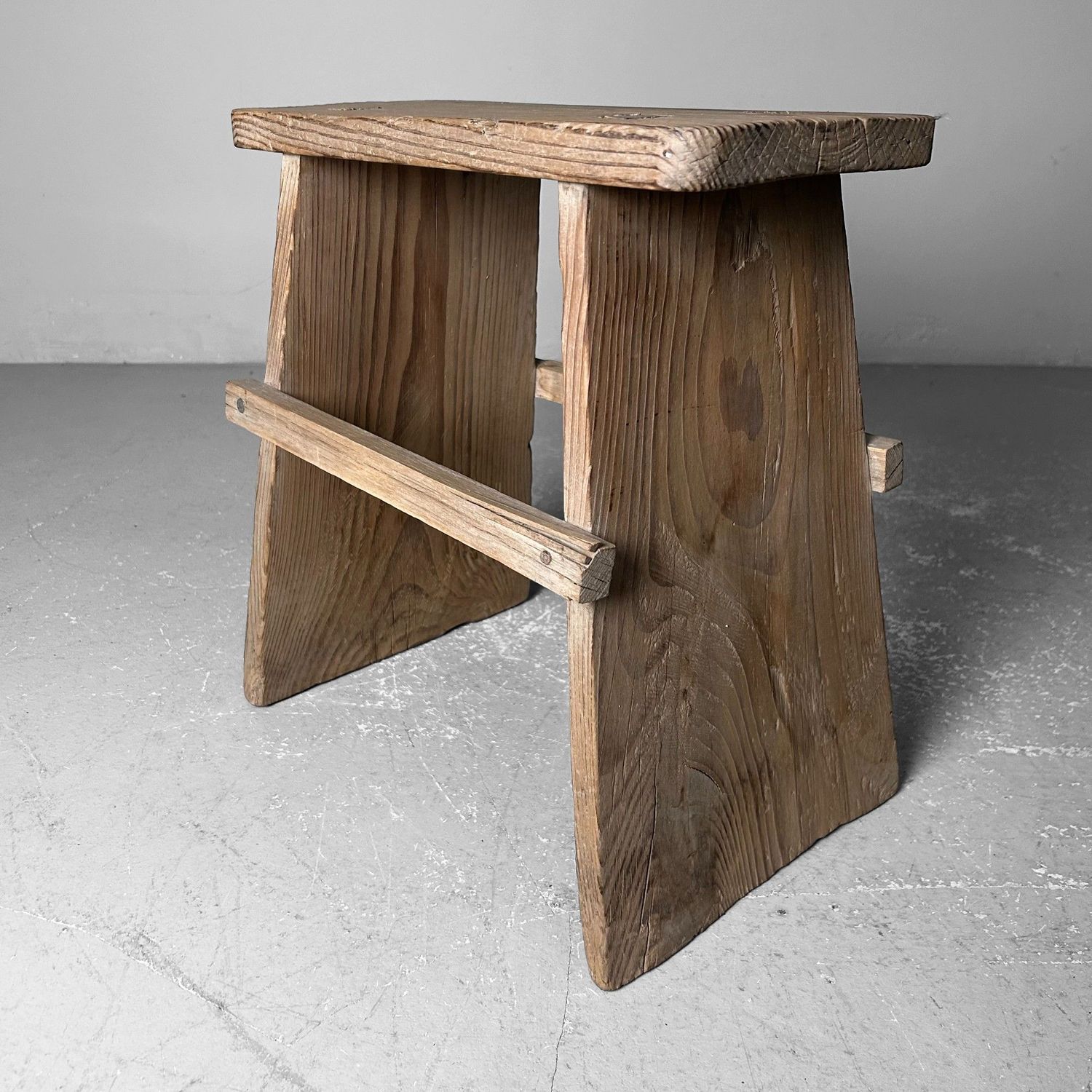Vintage Houten Kruk, Fumidai, Shōwa-periode, Japan.
