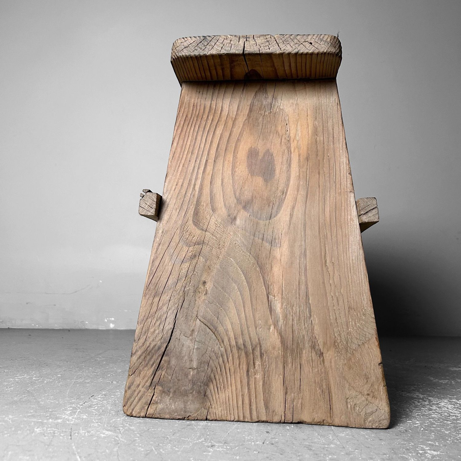 Vintage Houten Kruk, Fumidai, Shōwa-periode, Japan.