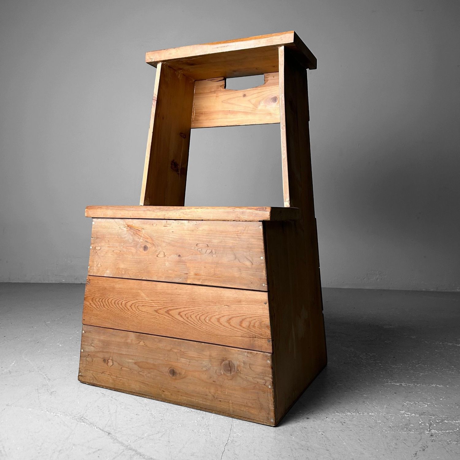 Minimalist Fumidai, Wooden Step Stool, Shōwa Period, Japan.