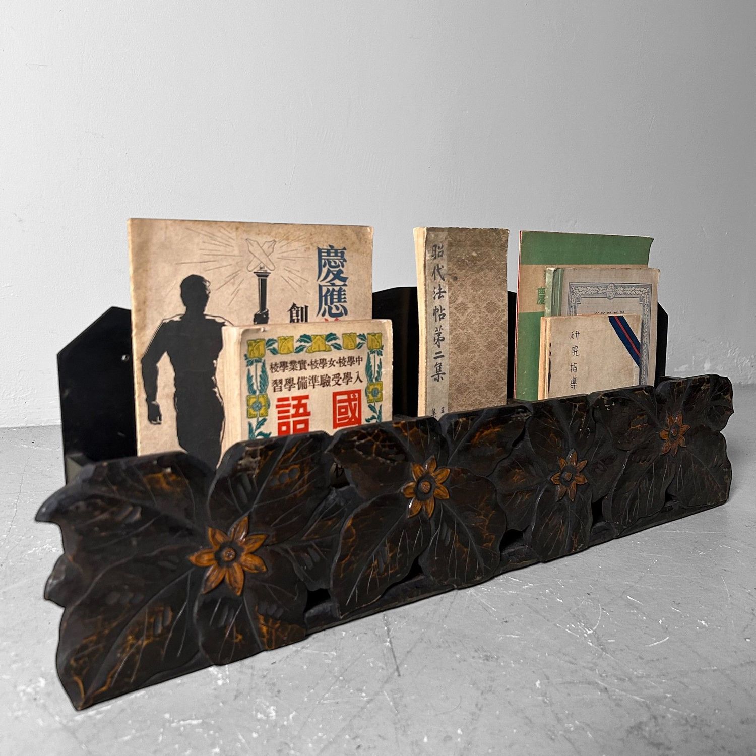 Japanse Handgesneden Lectuur Houder, Jaren '30-'40.