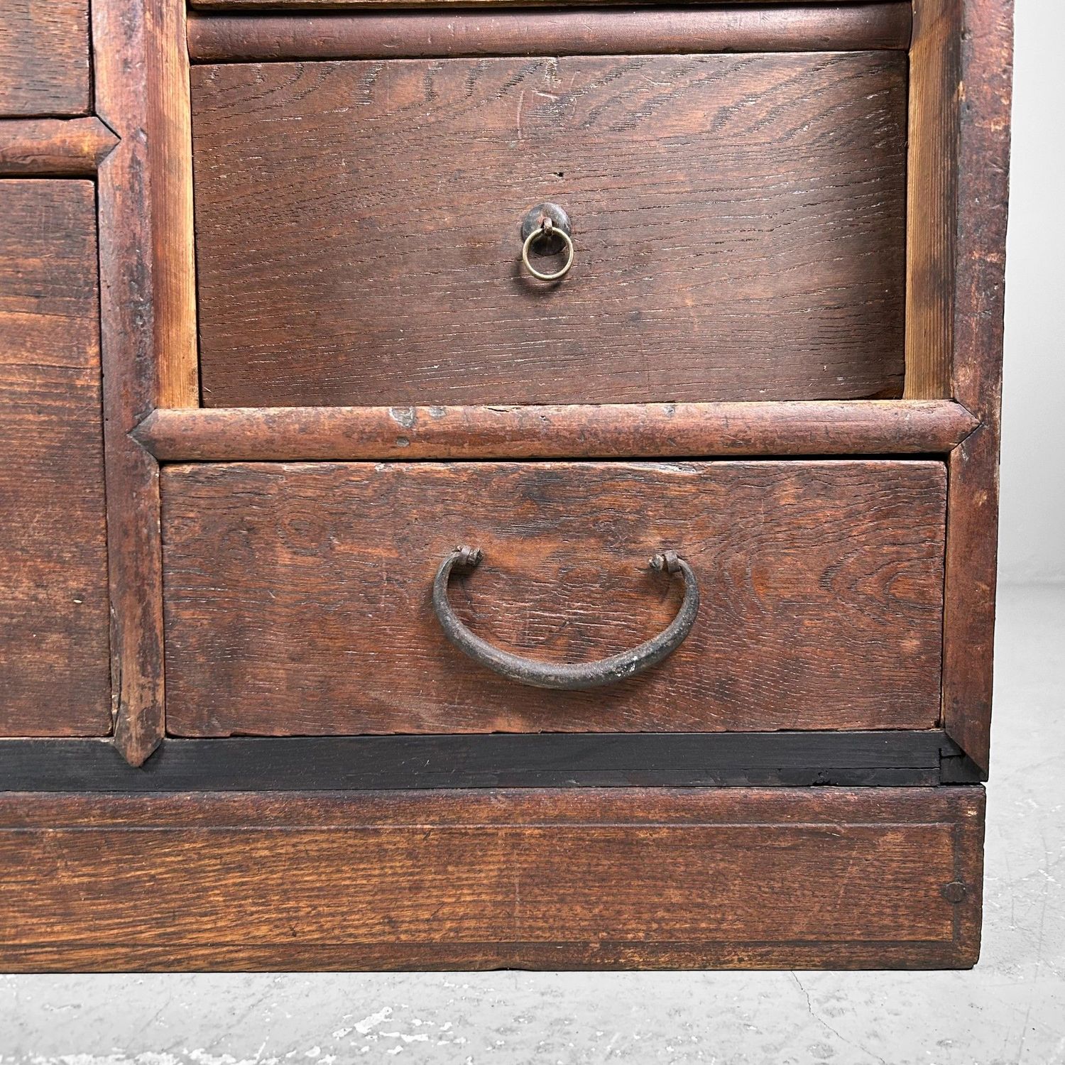 Traditionele Tansu, Lage Ladekast, Taishō-periode, Japan.