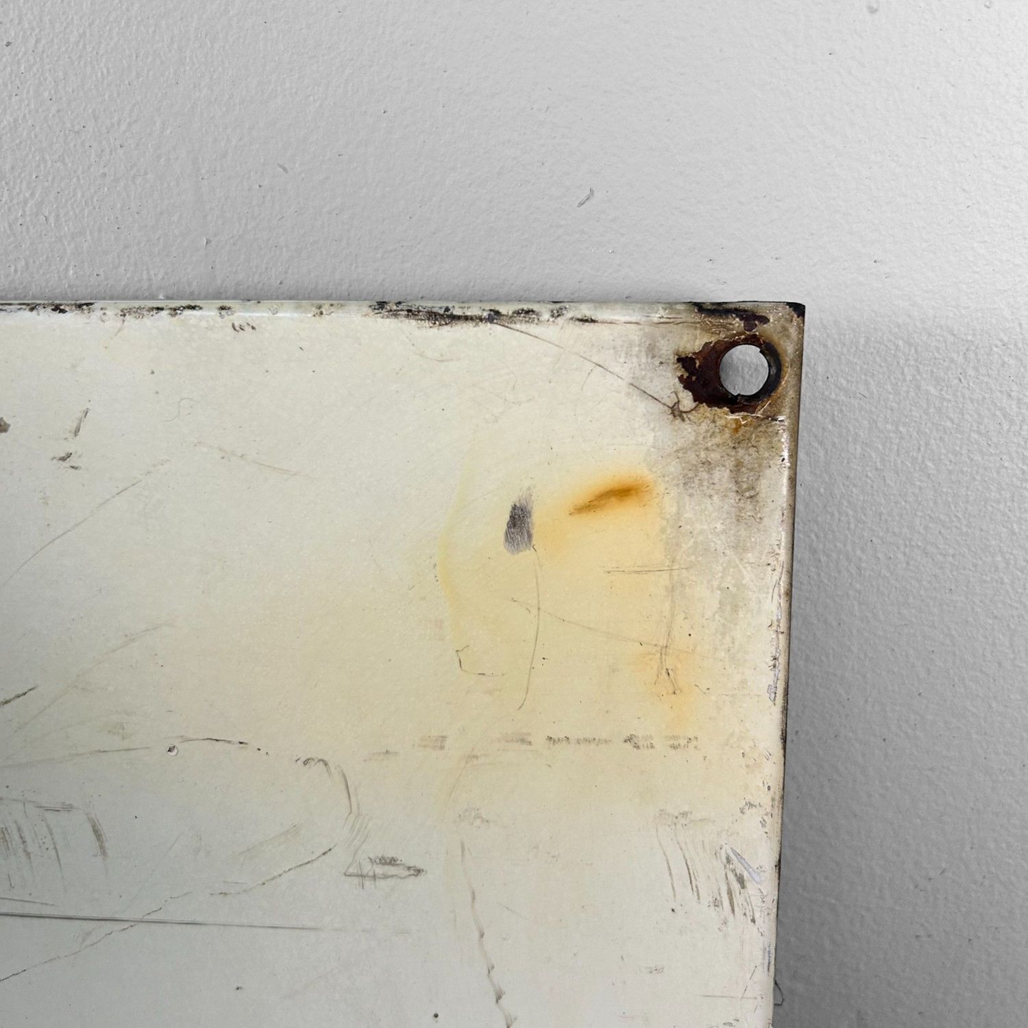 Zeldzaam Emaille Bord, ESSO Diesel, Plastemal, Nivelles, 1968.