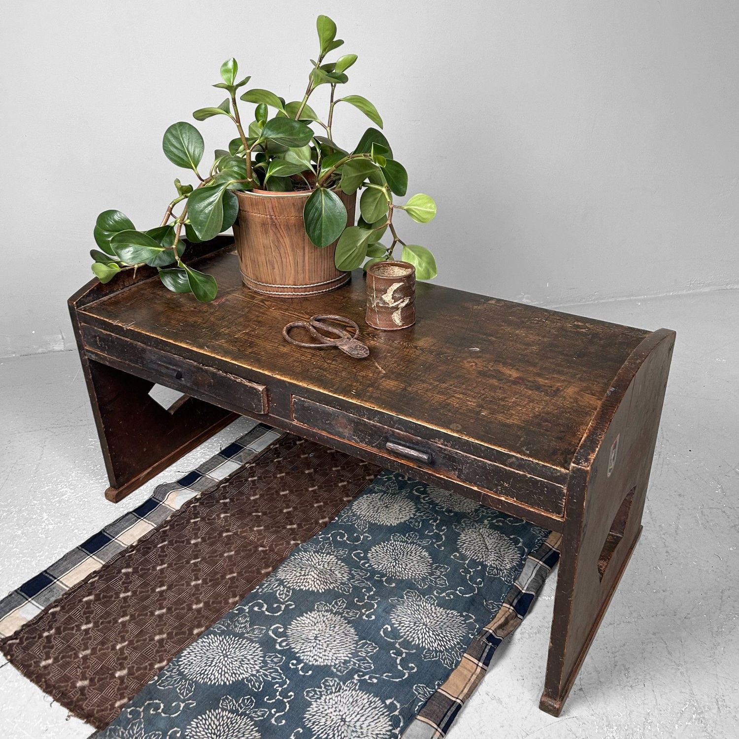 Traditional Japanese Shosai-Ki Writing Table, Taishō Period.
