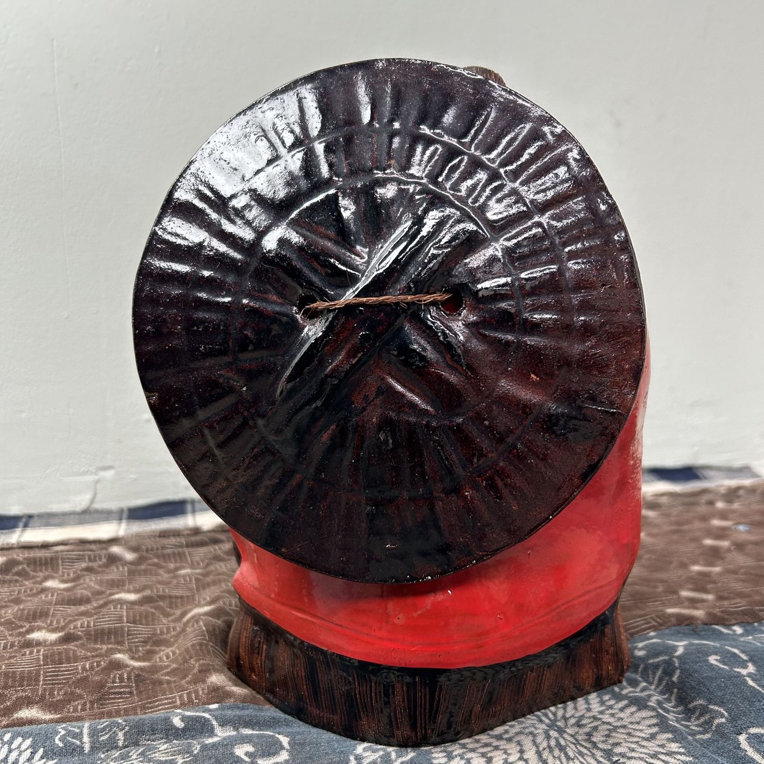 Decoratief Tanuki Beeld, Shigaraki, Shōwa-Periode, Japan.