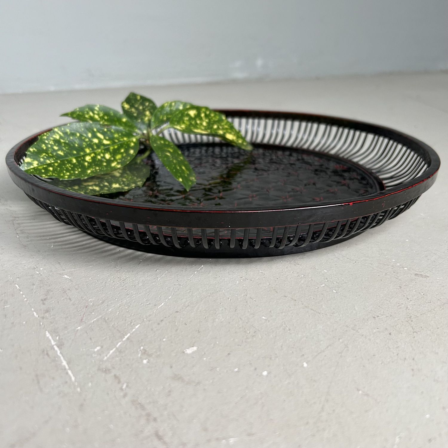 Decoratieve Rantai Obon Lakwerk, Bamboe Schaal, Shōwa Periode.