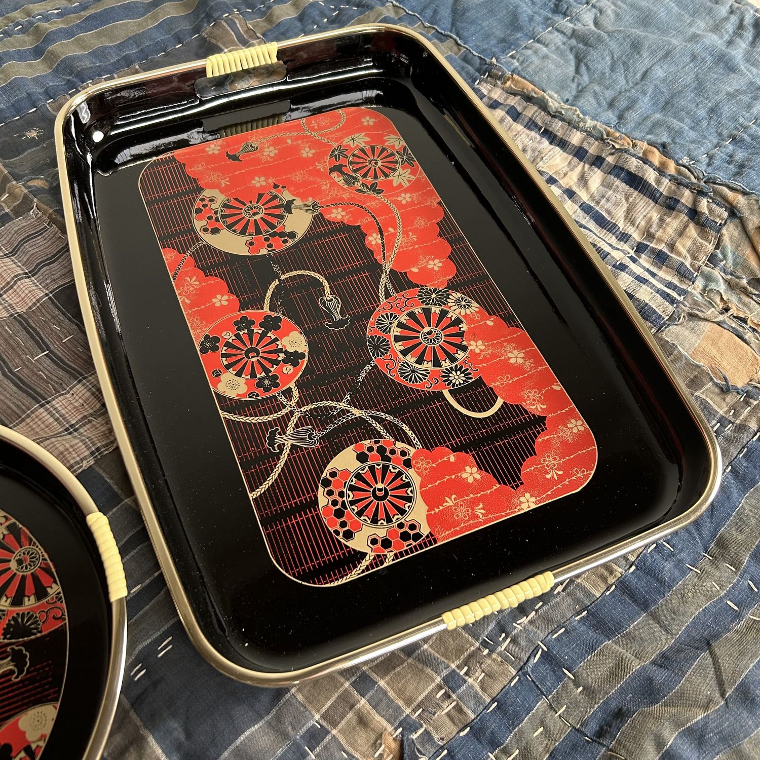 Set Vintage Japanse Dienbladen, Obon Theeceremonie, Shōwa Periode.