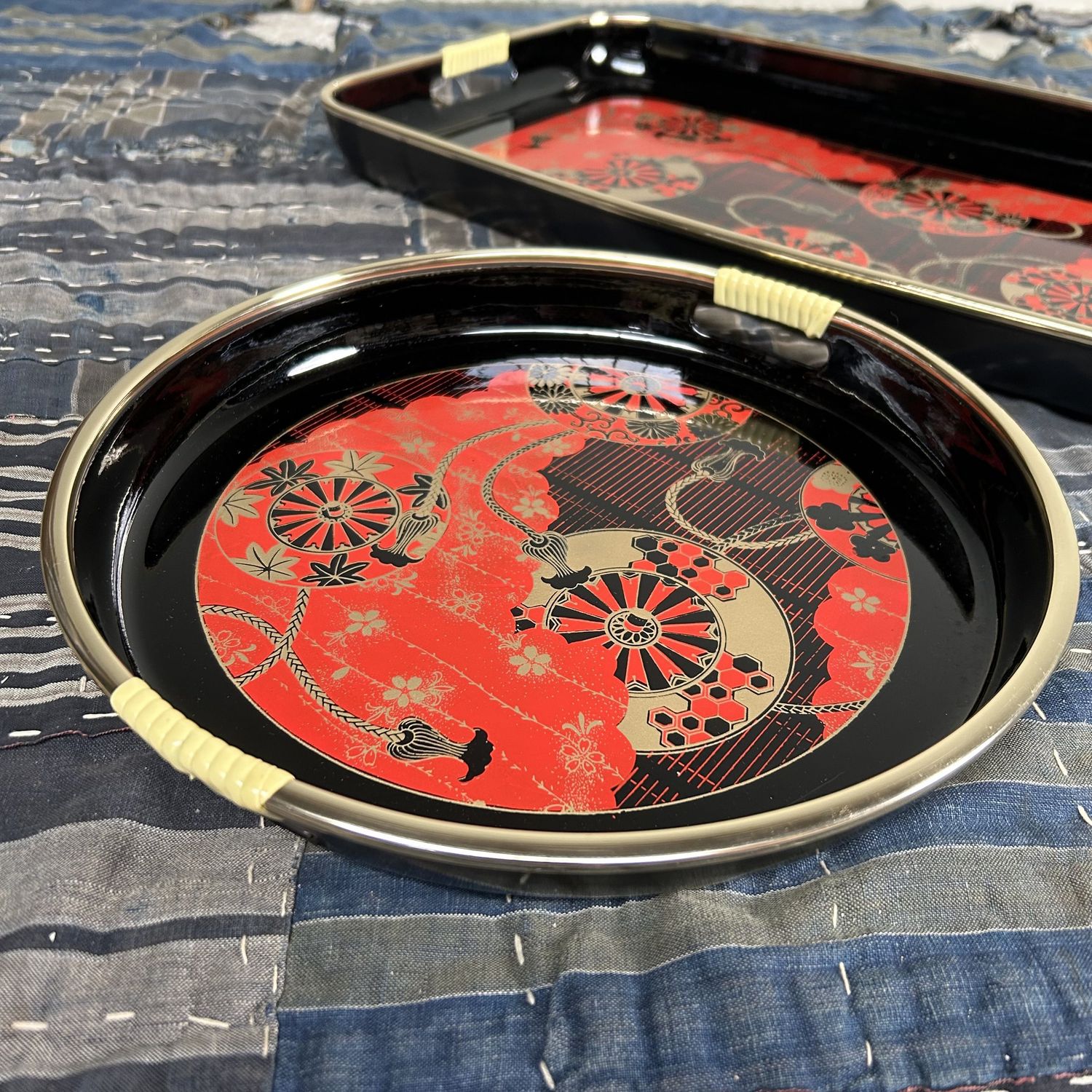 Set Vintage Japanse Dienbladen, Obon Theeceremonie, Shōwa Periode.
