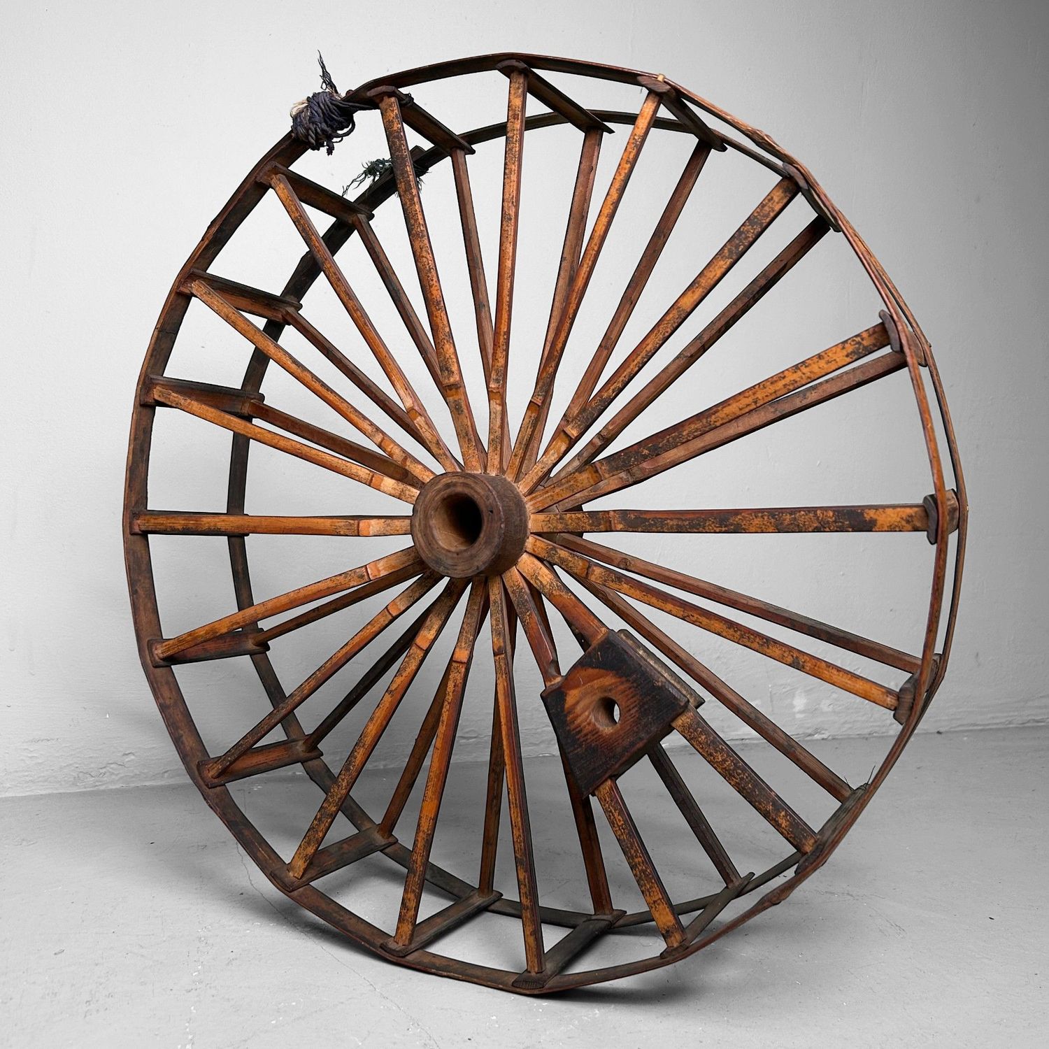 Antiek Bamboe Zijde Spinnenwiel, Itomaki Draadhaspel, Meiji Periode.