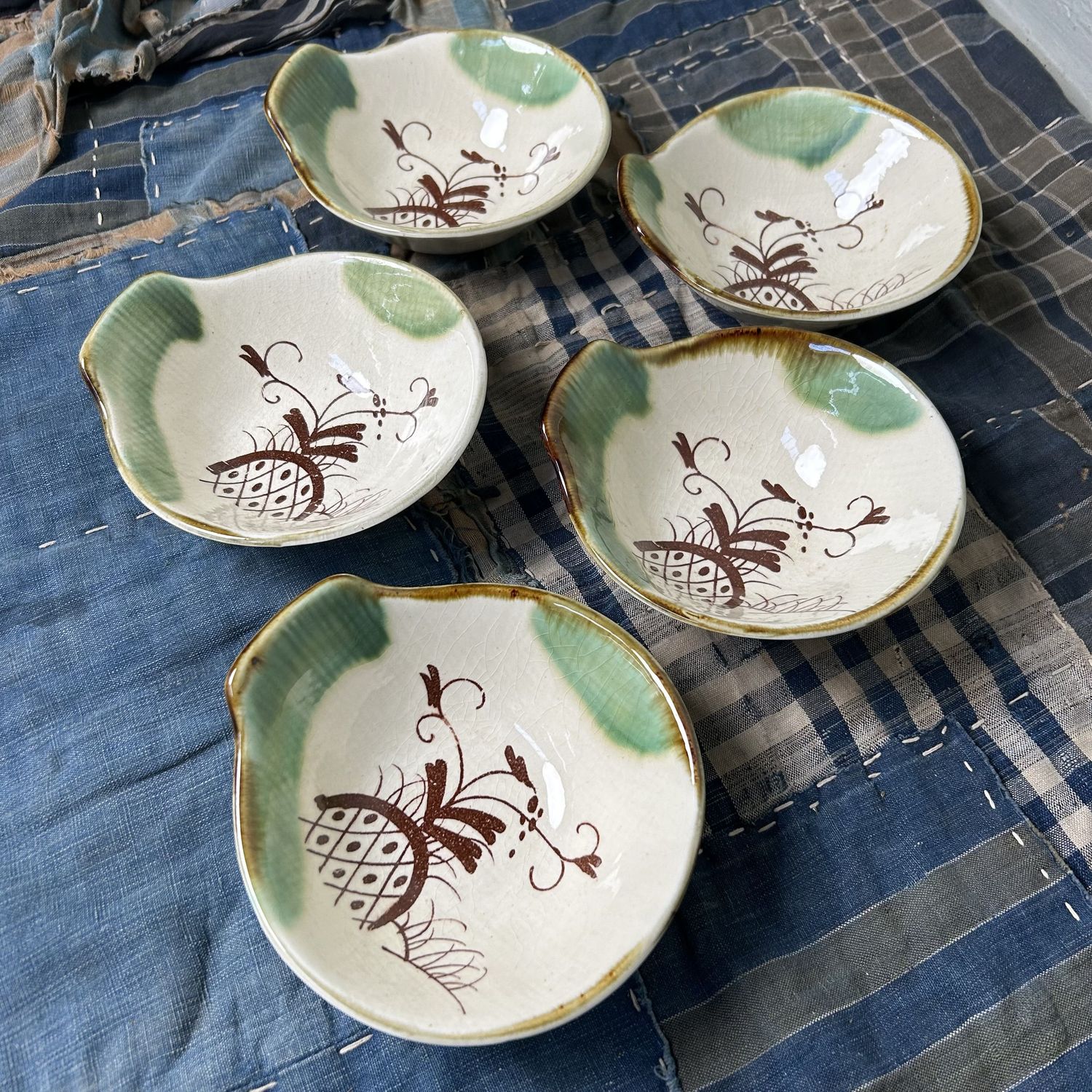 Set Vintage Serveer Schaaltjes, Oribe Ware, Japan. Set Vintage Serveer Schaaltjes, Oribe Ware, Japan.