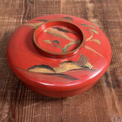 Wooden Maki-e Lacquerware Bowl with Lid, Meiji Period.