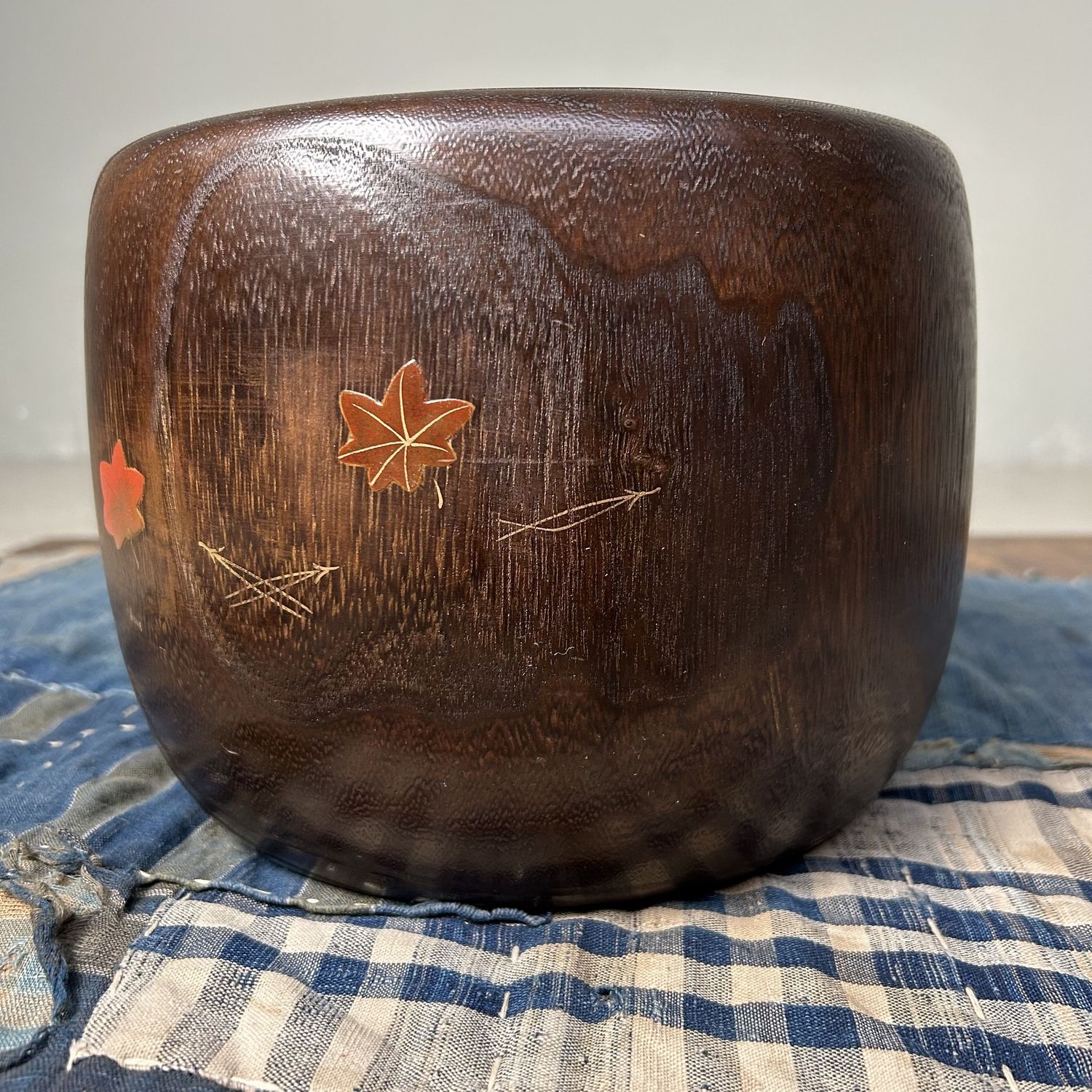 Vintage Maki-e Hibachi, Japanese Fire Pot, Shōwa period.