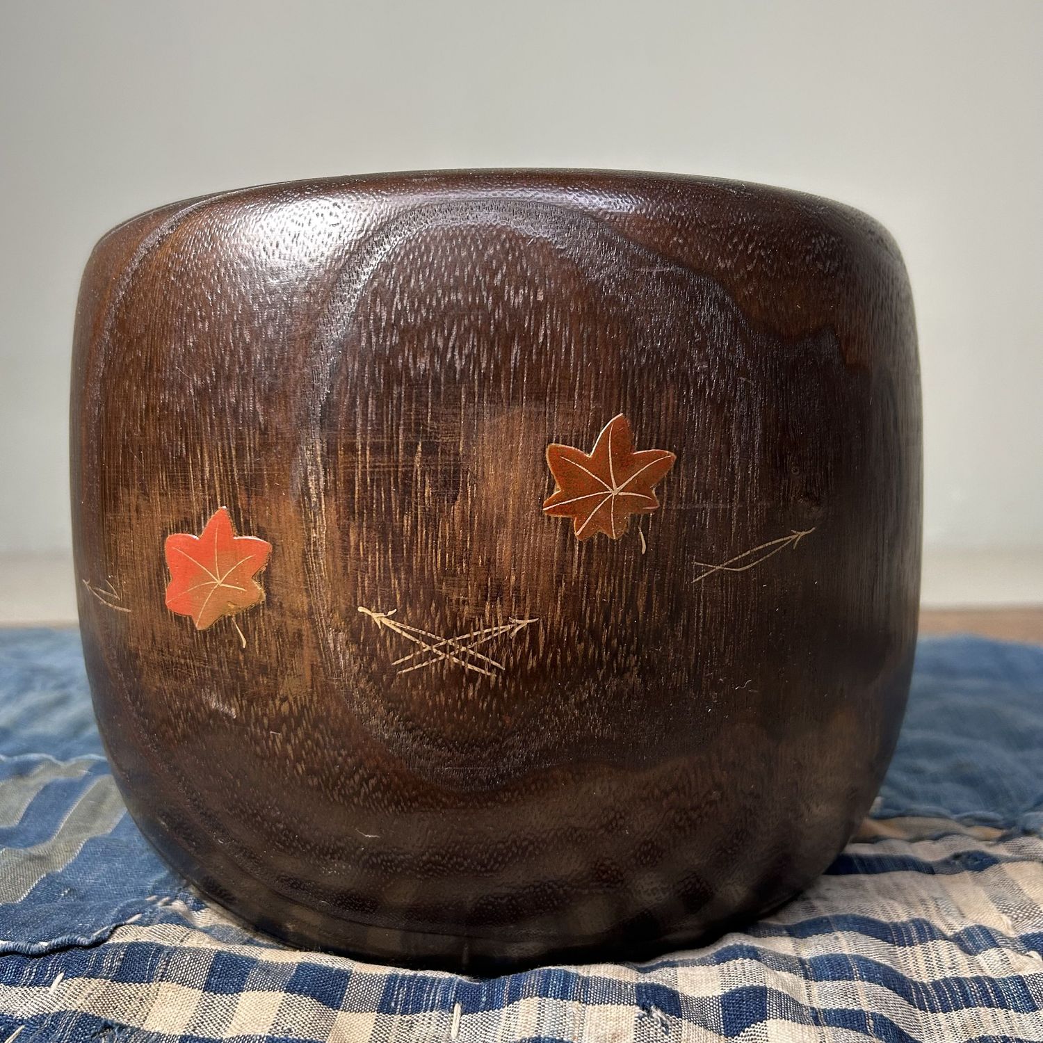 Vintage Maki-e Hibachi, Japanese Fire Pot, Shōwa period.