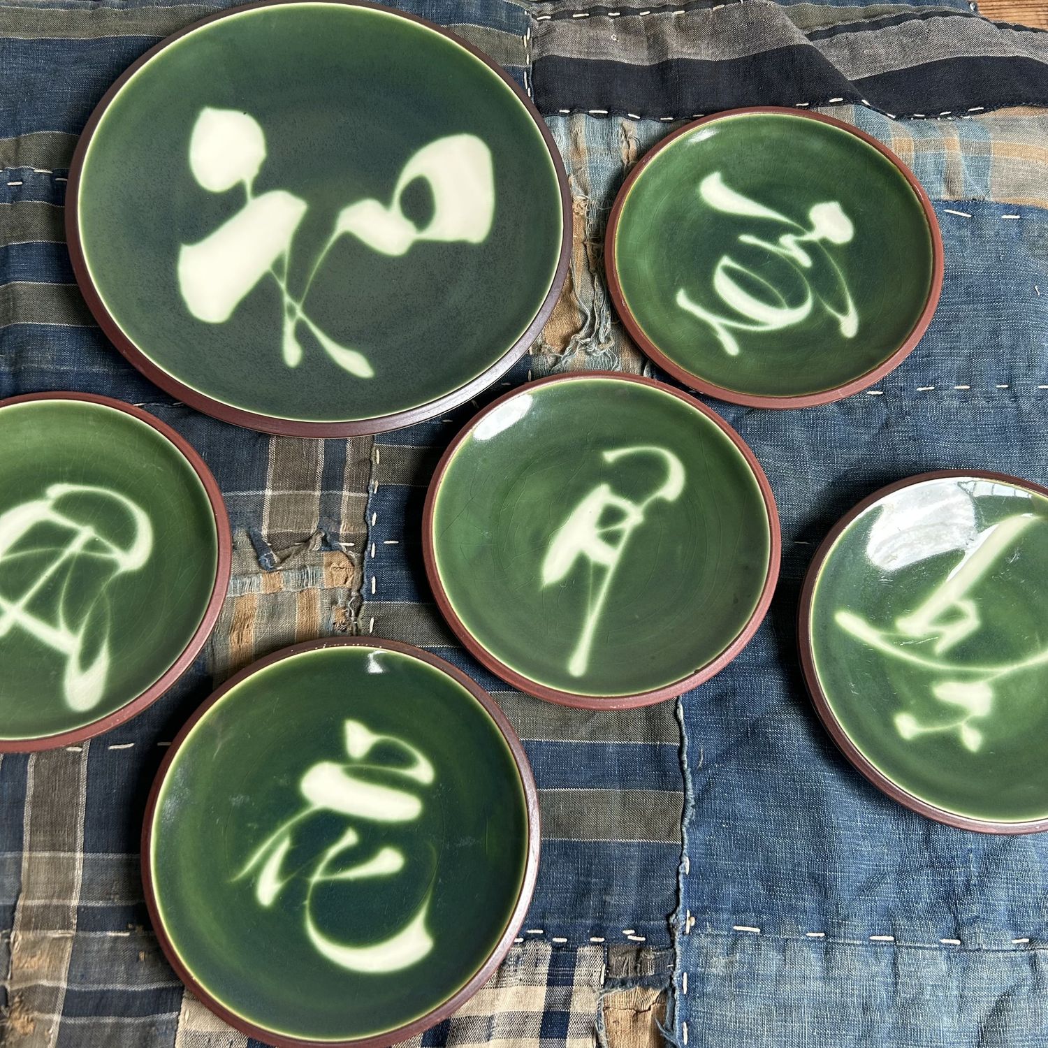 Vintage Kyo Yaki Plate Set with Calligraphy, Japan, 1960s.